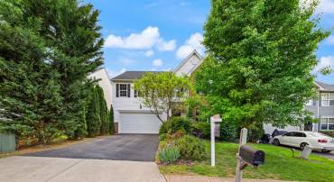1919 MARTINA WAY, CULPEPER, Virginia 22701, 4 Bedrooms Bedrooms, ,3 BathroomsBathrooms,Residential,1919 MARTINA WAY,VACU2014080 MLS # VACU2014080