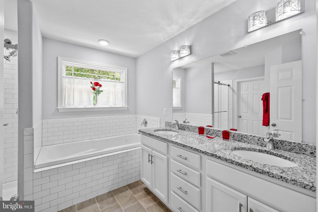 12914 INFANTRY DR, SPOTSYLVANIA, Virginia 22551, 5 Bedrooms Bedrooms, ,3 BathroomsBathrooms,Residential,12914 INFANTRY DR,VASP2042984 MLS # VASP2042984 12914 INFANTRY DR, SPOTSYLVANIA, Virginia 22551, 5 Bedrooms Bedrooms, ,3 BathroomsBathrooms,Residential,12914 INFANTRY DR,VASP2042984 MLS # VASP2042984
