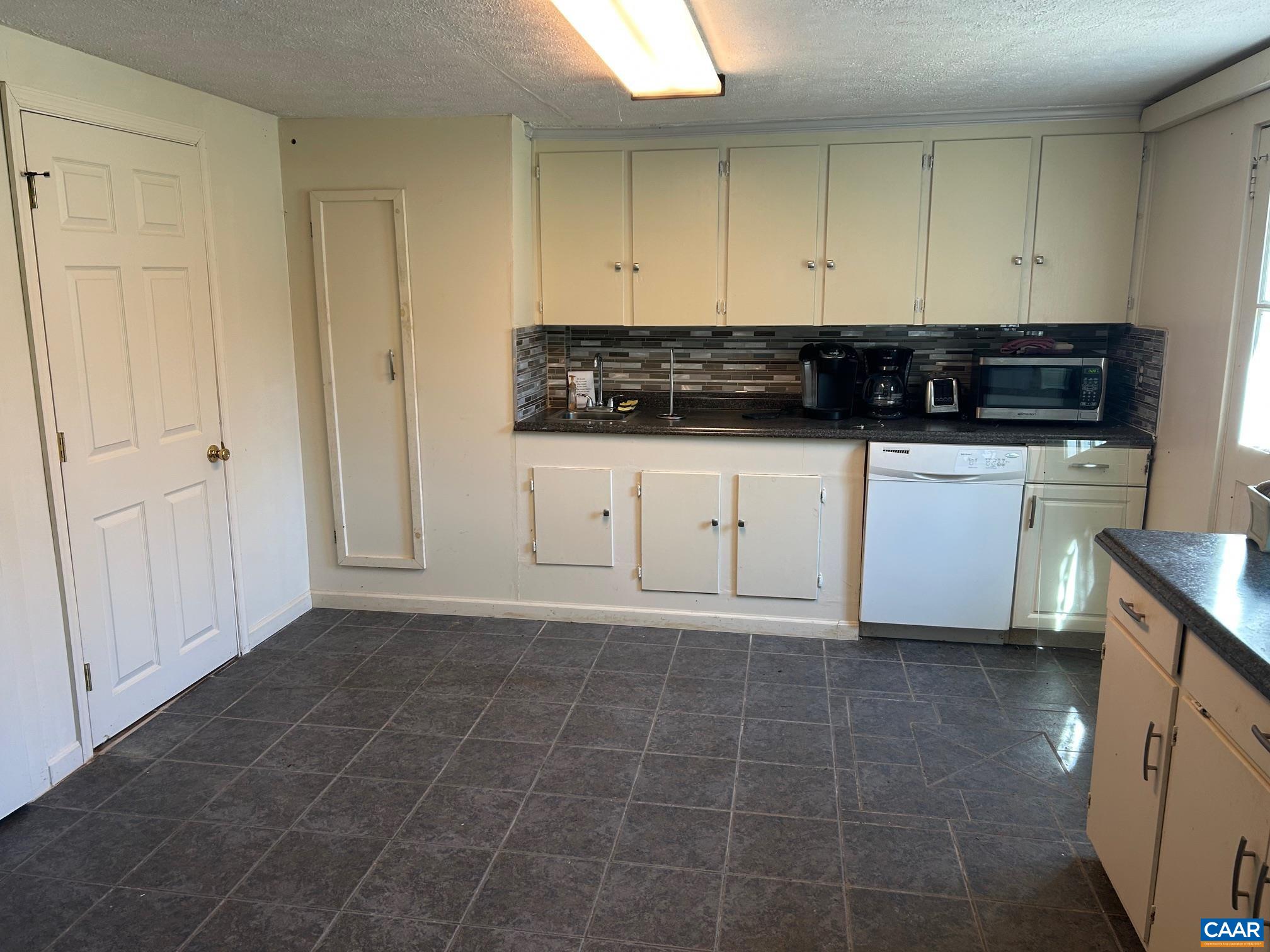 4345 SPOTSWOOD TRL, STANARDSVILLE, Virginia 22973, 3 Bedrooms Bedrooms, ,2 BathroomsBathrooms,Residential,Lydia Springs House,4345 SPOTSWOOD TRL,661861 MLS # 661861 4345 SPOTSWOOD TRL, STANARDSVILLE, Virginia 22973, 3 Bedrooms Bedrooms, ,2 BathroomsBathrooms,Residential,Lydia Springs House,4345 SPOTSWOOD TRL,661861 MLS # 661861