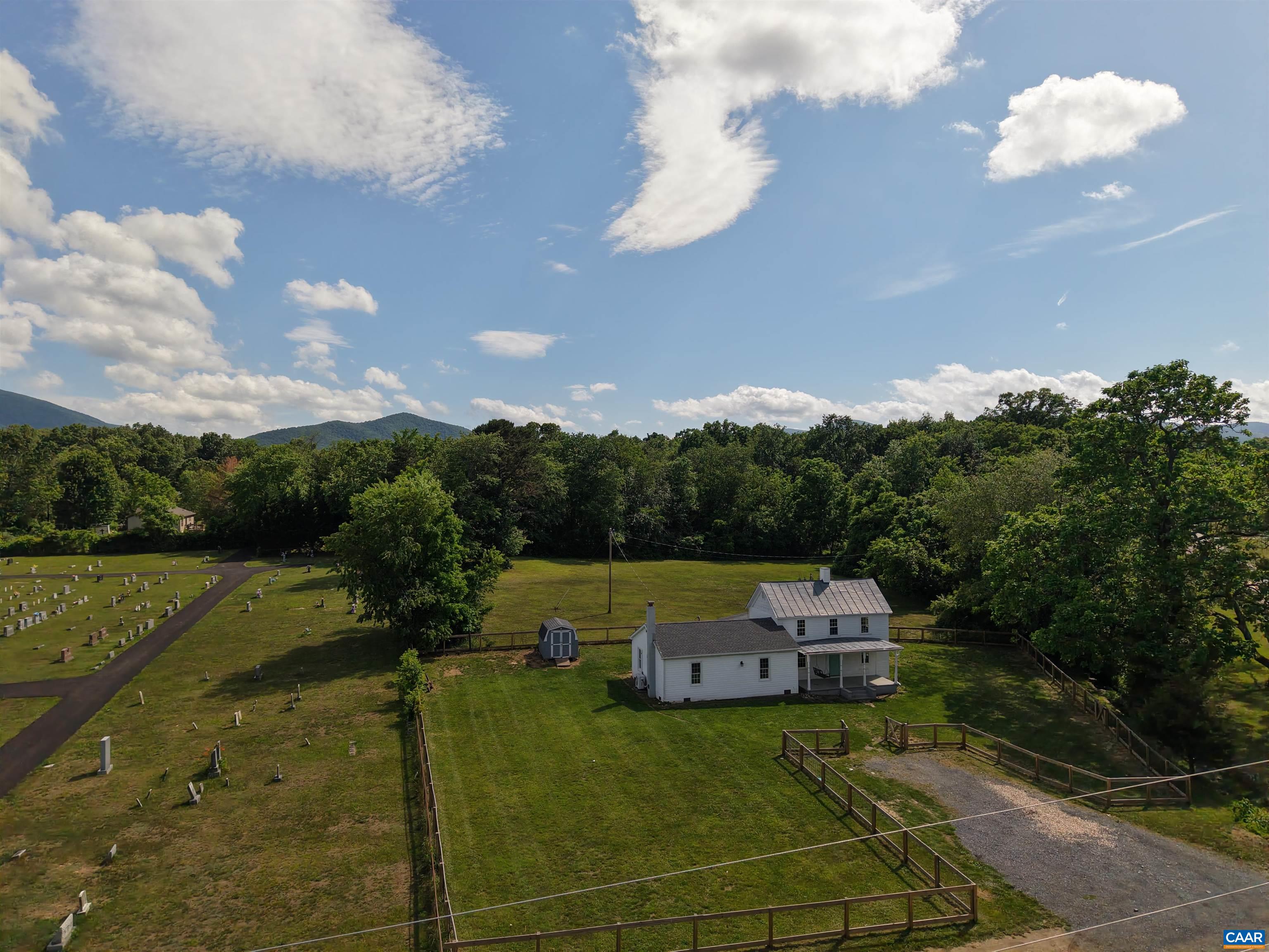 1983 HOWARDSVILLE TPKE, LYNDHURST, Virginia 22952, 3 Bedrooms Bedrooms, ,1 BathroomBathrooms,Residential,1983 HOWARDSVILLE TPKE,678227 MLS # 678227 1983 HOWARDSVILLE TPKE, LYNDHURST, Virginia 22952, 3 Bedrooms Bedrooms, ,1 BathroomBathrooms,Residential,1983 HOWARDSVILLE TPKE,678227 MLS # 678227