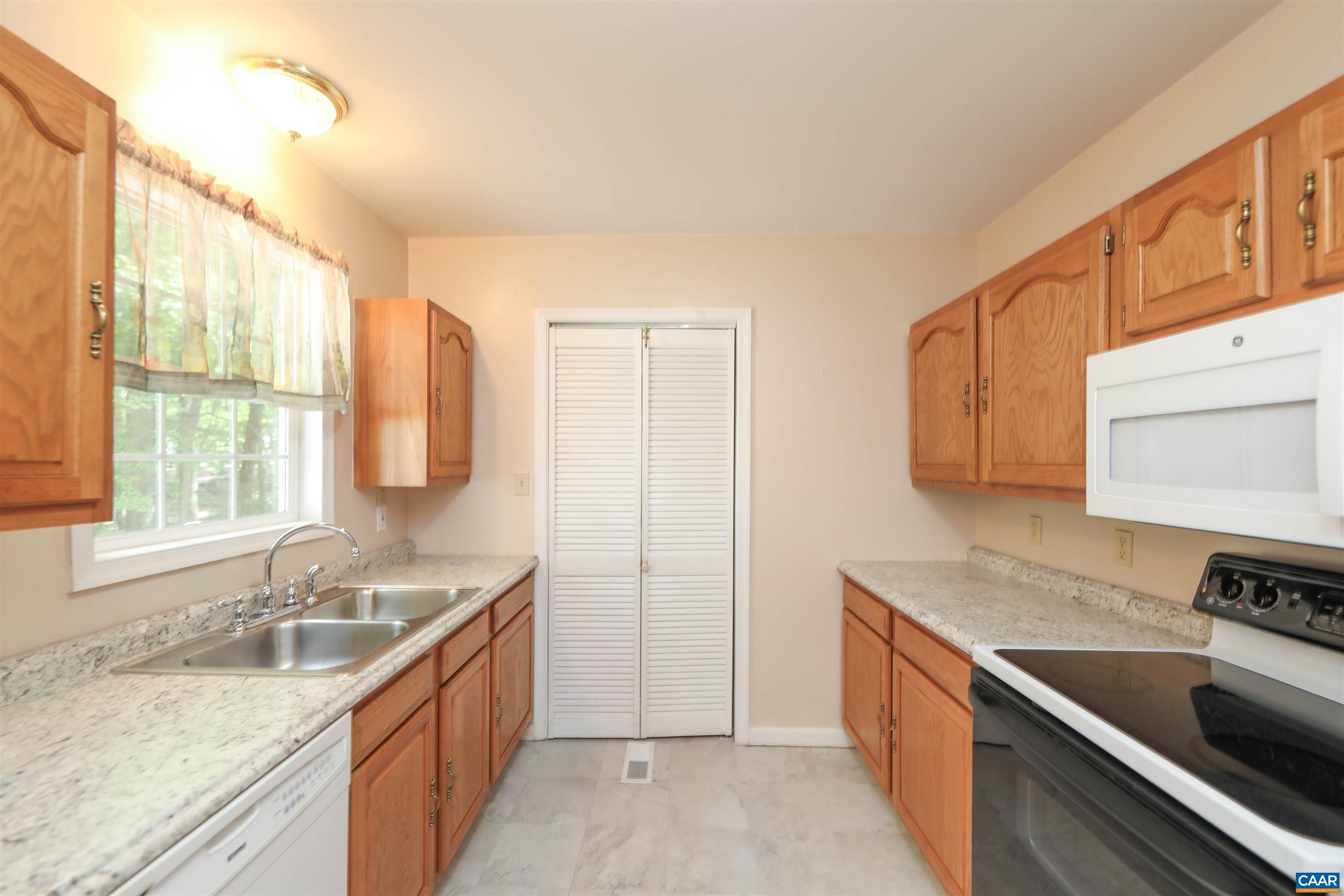 26 WEST LAKE FOREST DR, PALMYRA, Virginia 22963, 3 Bedrooms Bedrooms, ,2 BathroomsBathrooms,Residential,26 WEST LAKE FOREST DR,678462 MLS # 678462 26 WEST LAKE FOREST DR, PALMYRA, Virginia 22963, 3 Bedrooms Bedrooms, ,2 BathroomsBathrooms,Residential,26 WEST LAKE FOREST DR,678462 MLS # 678462