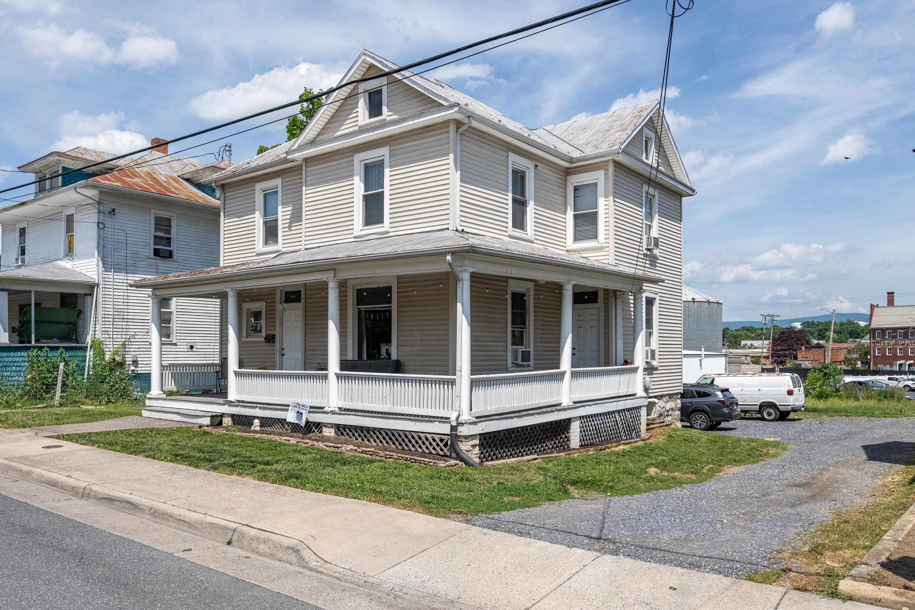 438 COLLICELLO ST, HARRISONBURG, Virginia 22802, 4 Bedrooms Bedrooms, ,1 BathroomBathrooms,Residential,438 COLLICELLO ST,678473 MLS # 678473 438 COLLICELLO ST, HARRISONBURG, Virginia 22802, 4 Bedrooms Bedrooms, ,1 BathroomBathrooms,Residential,438 COLLICELLO ST,678473 MLS # 678473