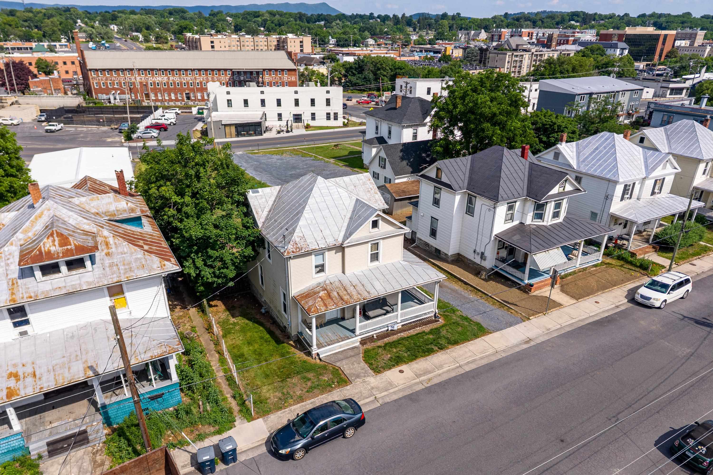 438 COLLICELLO ST, HARRISONBURG, Virginia 22802, 4 Bedrooms Bedrooms, ,1 BathroomBathrooms,Residential,438 COLLICELLO ST,678473 MLS # 678473 438 COLLICELLO ST, HARRISONBURG, Virginia 22802, 4 Bedrooms Bedrooms, ,1 BathroomBathrooms,Residential,438 COLLICELLO ST,678473 MLS # 678473