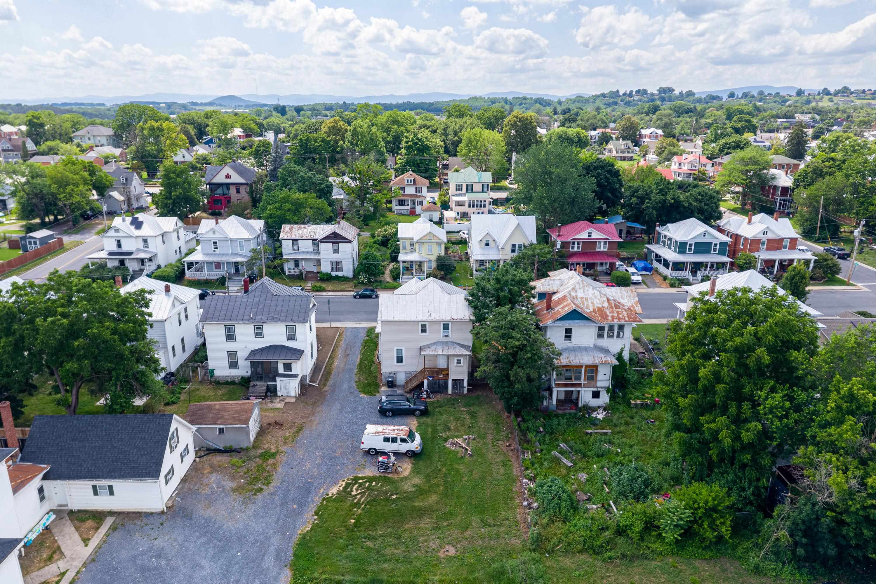 438 COLLICELLO ST, HARRISONBURG, Virginia 22802, 4 Bedrooms Bedrooms, ,1 BathroomBathrooms,Residential,438 COLLICELLO ST,678473 MLS # 678473 438 COLLICELLO ST, HARRISONBURG, Virginia 22802, 4 Bedrooms Bedrooms, ,1 BathroomBathrooms,Residential,438 COLLICELLO ST,678473 MLS # 678473