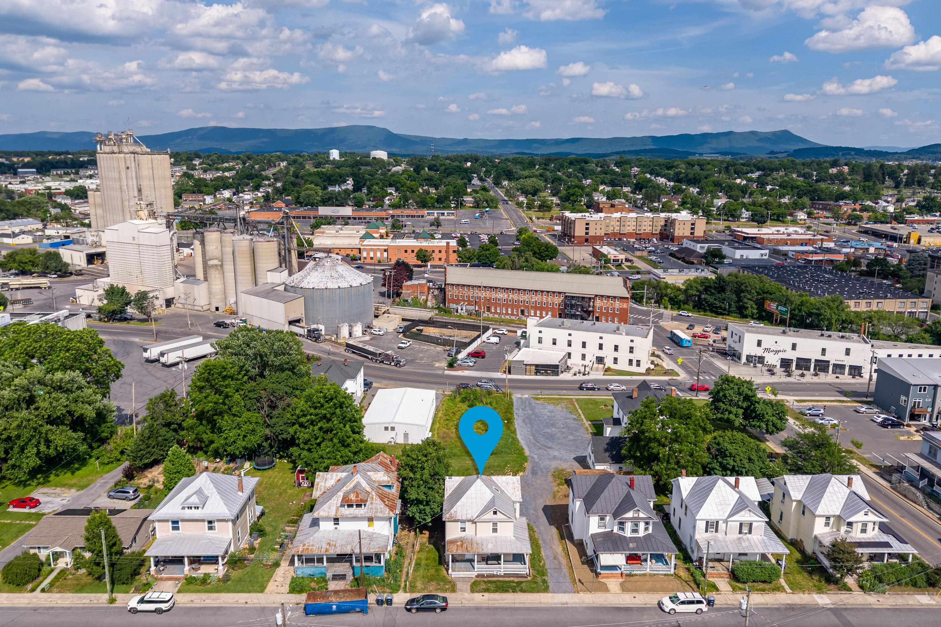 438 COLLICELLO ST, HARRISONBURG, Virginia 22802, 4 Bedrooms Bedrooms, ,1 BathroomBathrooms,Residential,438 COLLICELLO ST,678473 MLS # 678473 438 COLLICELLO ST, HARRISONBURG, Virginia 22802, 4 Bedrooms Bedrooms, ,1 BathroomBathrooms,Residential,438 COLLICELLO ST,678473 MLS # 678473