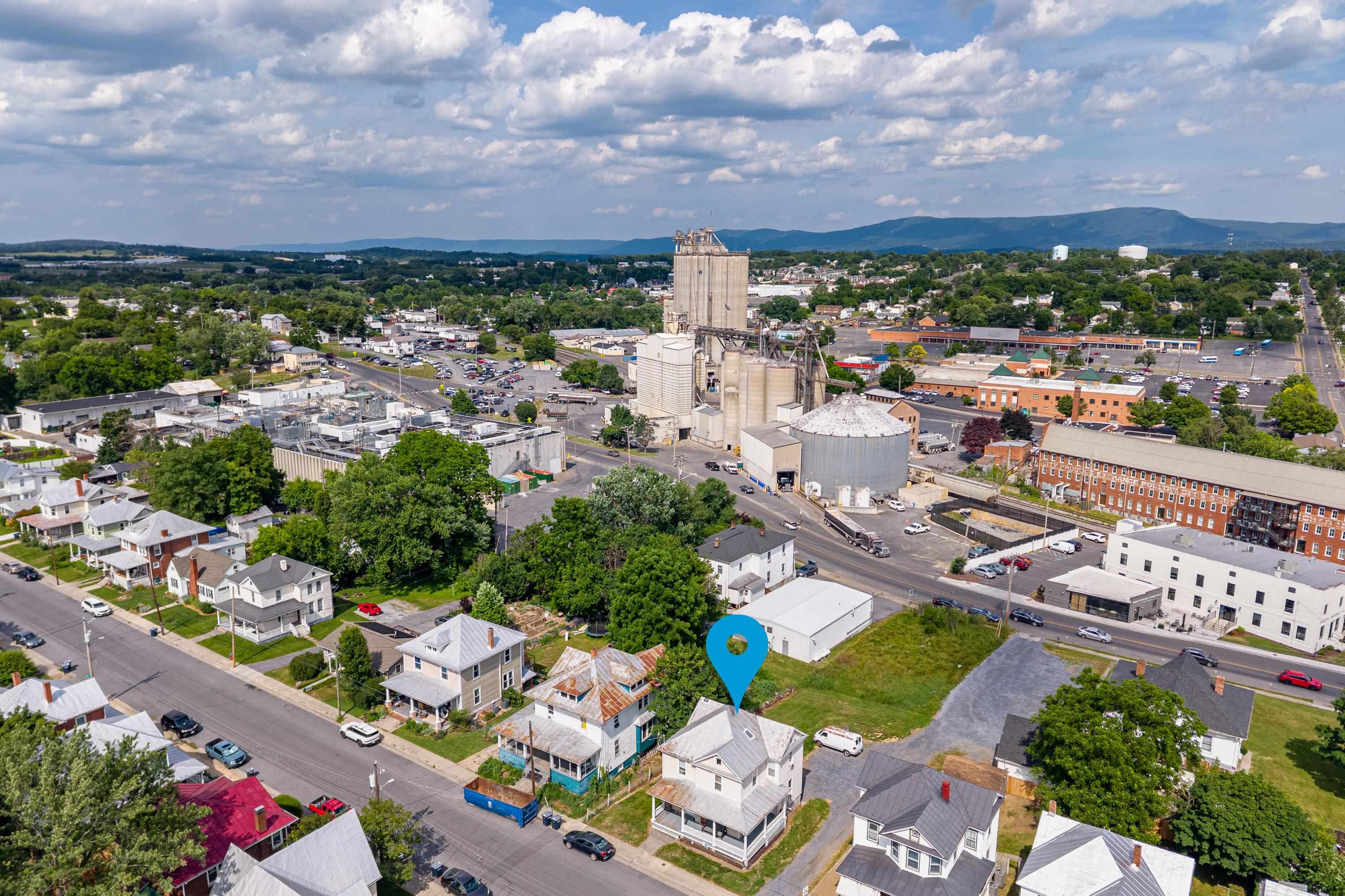 438 COLLICELLO ST, HARRISONBURG, Virginia 22802, 4 Bedrooms Bedrooms, ,1 BathroomBathrooms,Residential,438 COLLICELLO ST,678473 MLS # 678473 438 COLLICELLO ST, HARRISONBURG, Virginia 22802, 4 Bedrooms Bedrooms, ,1 BathroomBathrooms,Residential,438 COLLICELLO ST,678473 MLS # 678473