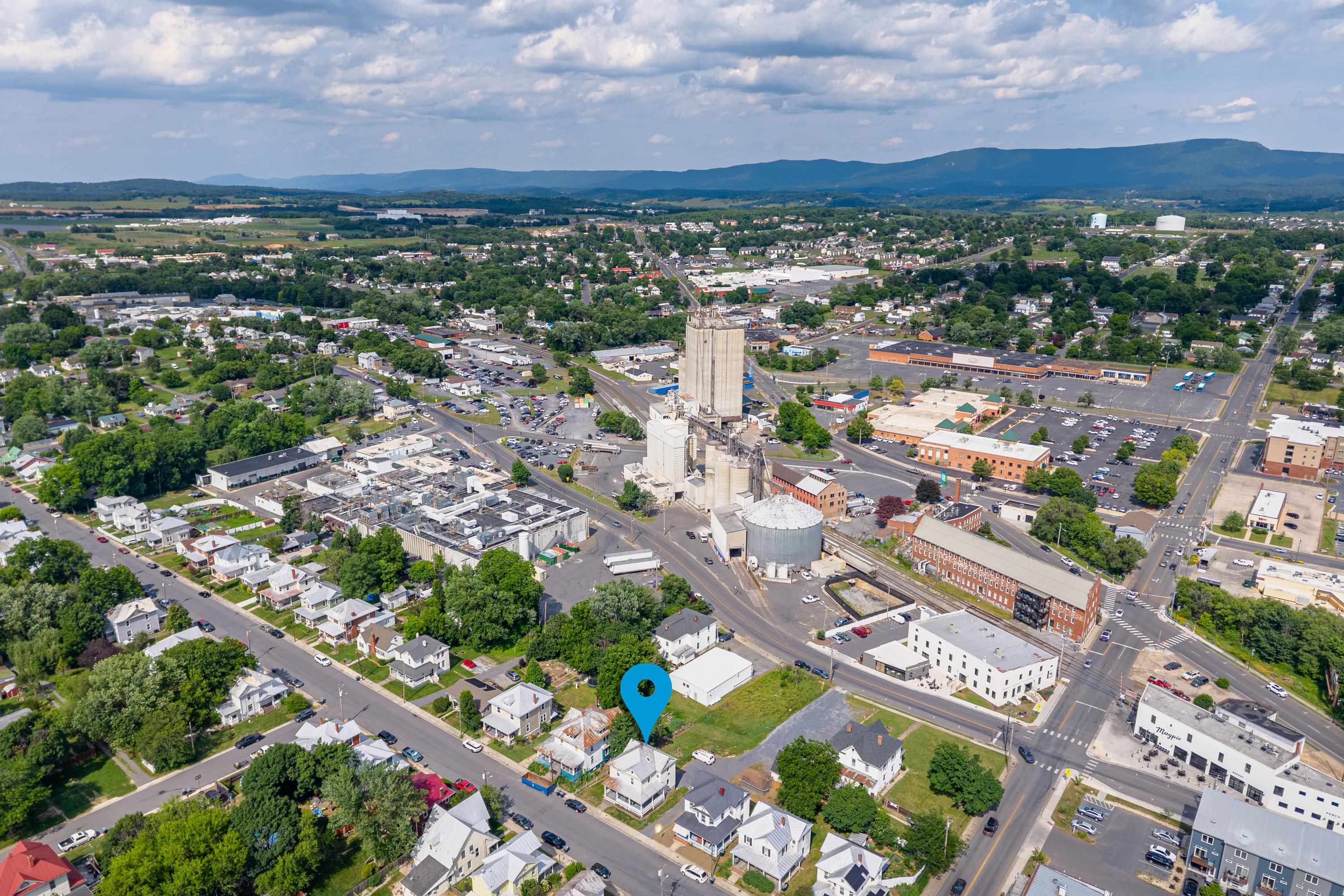 438 COLLICELLO ST, HARRISONBURG, Virginia 22802, 4 Bedrooms Bedrooms, ,1 BathroomBathrooms,Residential,438 COLLICELLO ST,678473 MLS # 678473 438 COLLICELLO ST, HARRISONBURG, Virginia 22802, 4 Bedrooms Bedrooms, ,1 BathroomBathrooms,Residential,438 COLLICELLO ST,678473 MLS # 678473