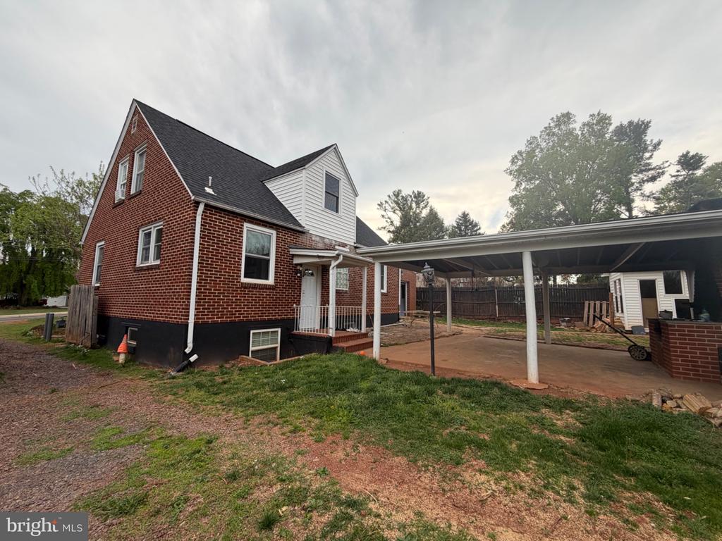 1235 S BLUE RIDGE AVE, CULPEPER, Virginia 22701, 3 Bedrooms Bedrooms, ,3 BathroomsBathrooms,Residential,1235 S BLUE RIDGE AVE,VACU2013468 MLS # VACU2013468 1235 S BLUE RIDGE AVE, CULPEPER, Virginia 22701, 3 Bedrooms Bedrooms, ,3 BathroomsBathrooms,Residential,1235 S BLUE RIDGE AVE,VACU2013468 MLS # VACU2013468