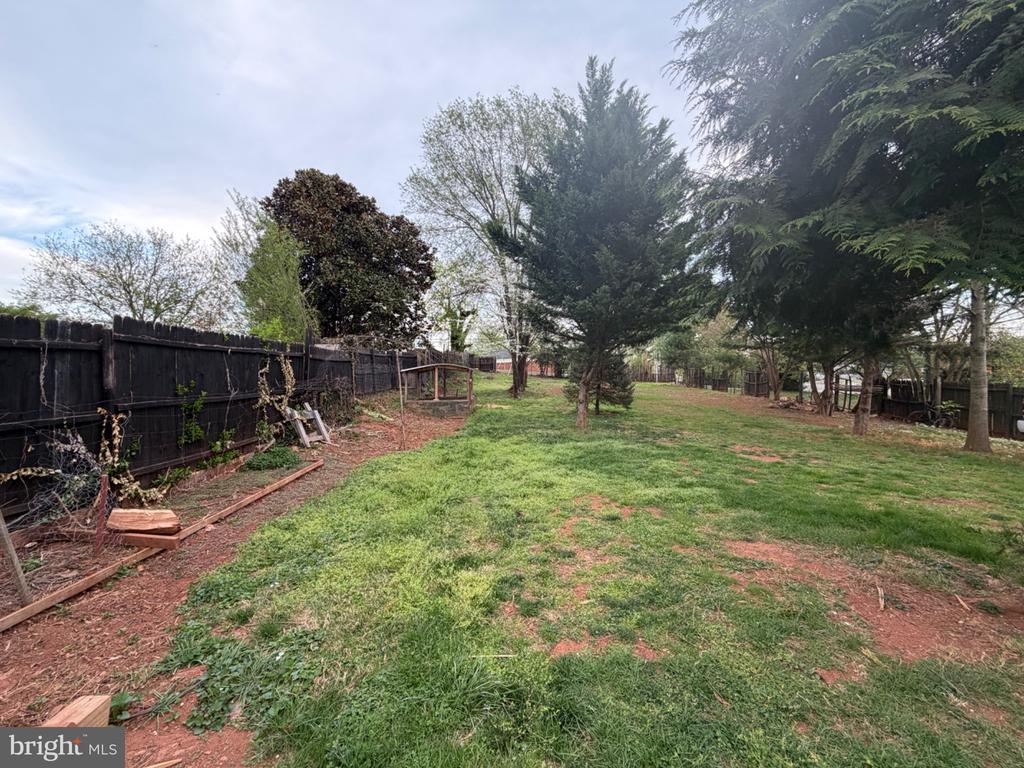 1235 S BLUE RIDGE AVE, CULPEPER, Virginia 22701, 3 Bedrooms Bedrooms, ,3 BathroomsBathrooms,Residential,1235 S BLUE RIDGE AVE,VACU2013468 MLS # VACU2013468 1235 S BLUE RIDGE AVE, CULPEPER, Virginia 22701, 3 Bedrooms Bedrooms, ,3 BathroomsBathrooms,Residential,1235 S BLUE RIDGE AVE,VACU2013468 MLS # VACU2013468
