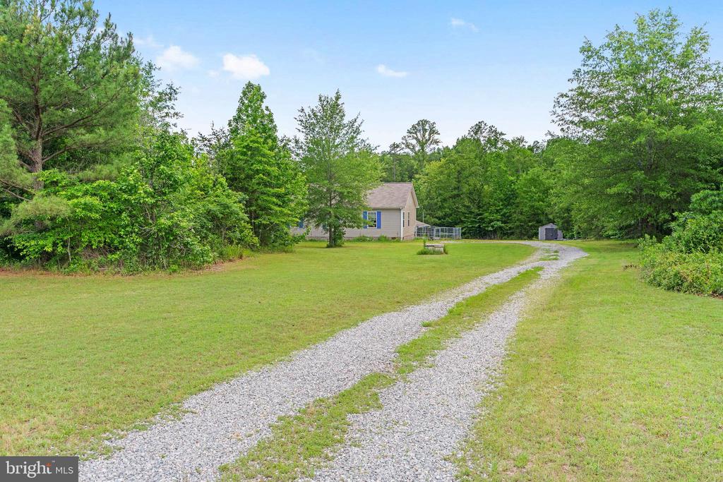 212 BRIAR CIR, BUMPASS, Virginia 23024, 4 Bedrooms Bedrooms, ,2 BathroomsBathrooms,Residential,212 BRIAR CIR,VALA2010082 MLS # VALA2010082 212 BRIAR CIR, BUMPASS, Virginia 23024, 4 Bedrooms Bedrooms, ,2 BathroomsBathrooms,Residential,212 BRIAR CIR,VALA2010082 MLS # VALA2010082