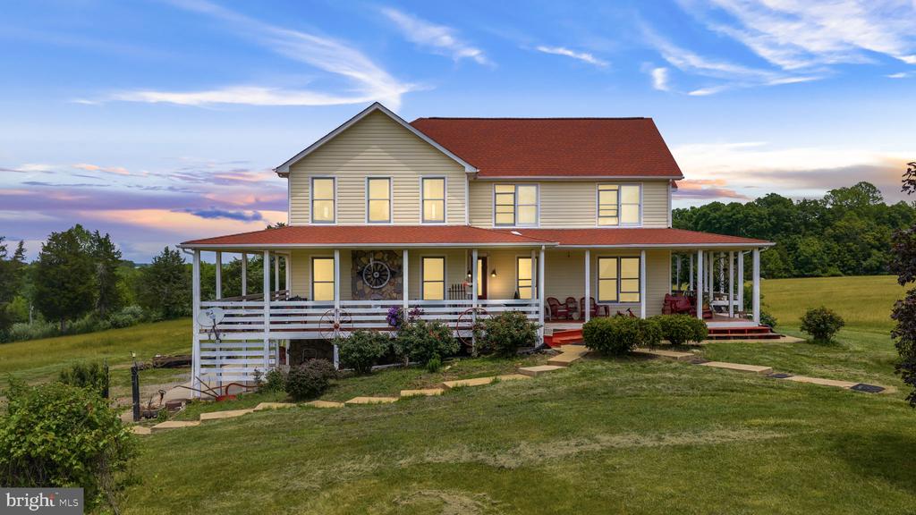 12501 W CATHARPIN RD, SPOTSYLVANIA, Virginia 22551, 4 Bedrooms Bedrooms, ,3 BathroomsBathrooms,Residential,12501 W CATHARPIN RD,VASP2042994 MLS # VASP2042994