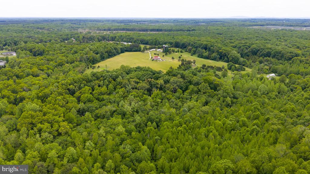 12501 W CATHARPIN RD, SPOTSYLVANIA, Virginia 22551, 4 Bedrooms Bedrooms, ,3 BathroomsBathrooms,Residential,12501 W CATHARPIN RD,VASP2042994 MLS # VASP2042994