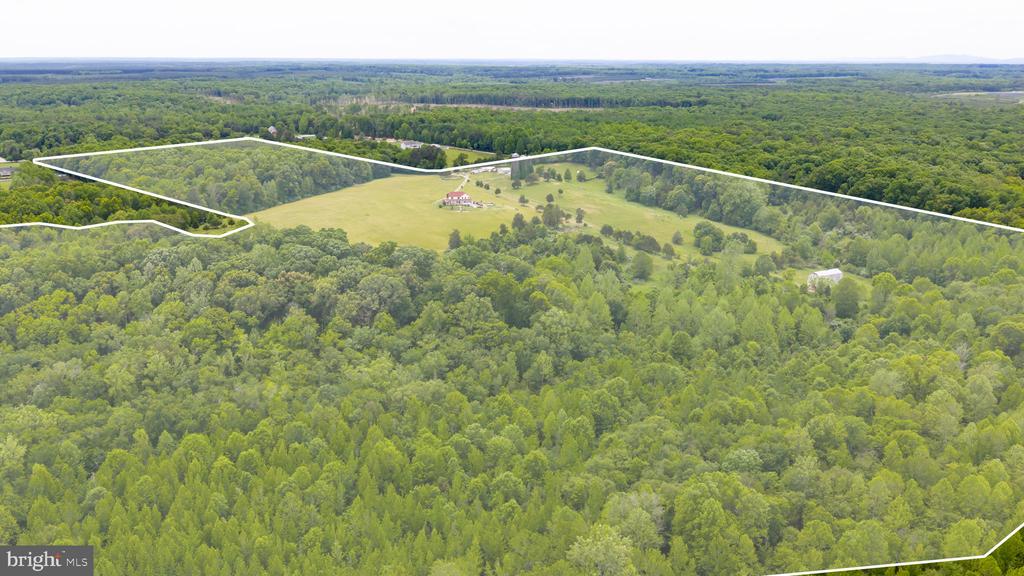 12501 W CATHARPIN RD, SPOTSYLVANIA, Virginia 22551, 4 Bedrooms Bedrooms, ,3 BathroomsBathrooms,Residential,12501 W CATHARPIN RD,VASP2042994 MLS # VASP2042994