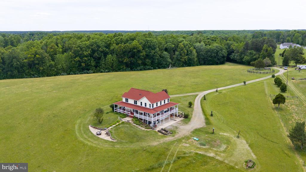 12501 W CATHARPIN RD, SPOTSYLVANIA, Virginia 22551, 4 Bedrooms Bedrooms, ,3 BathroomsBathrooms,Residential,12501 W CATHARPIN RD,VASP2042994 MLS # VASP2042994