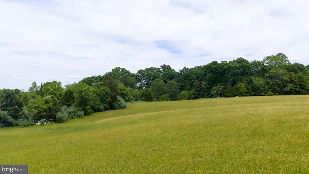 12501 W CATHARPIN RD, SPOTSYLVANIA, Virginia 22551, 4 Bedrooms Bedrooms, ,3 BathroomsBathrooms,Residential,12501 W CATHARPIN RD,VASP2042994 MLS # VASP2042994