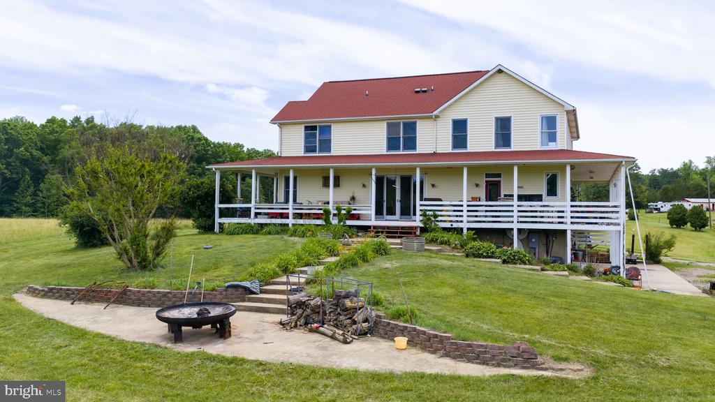 12501 W CATHARPIN RD, SPOTSYLVANIA, Virginia 22551, 4 Bedrooms Bedrooms, ,3 BathroomsBathrooms,Residential,12501 W CATHARPIN RD,VASP2042994 MLS # VASP2042994