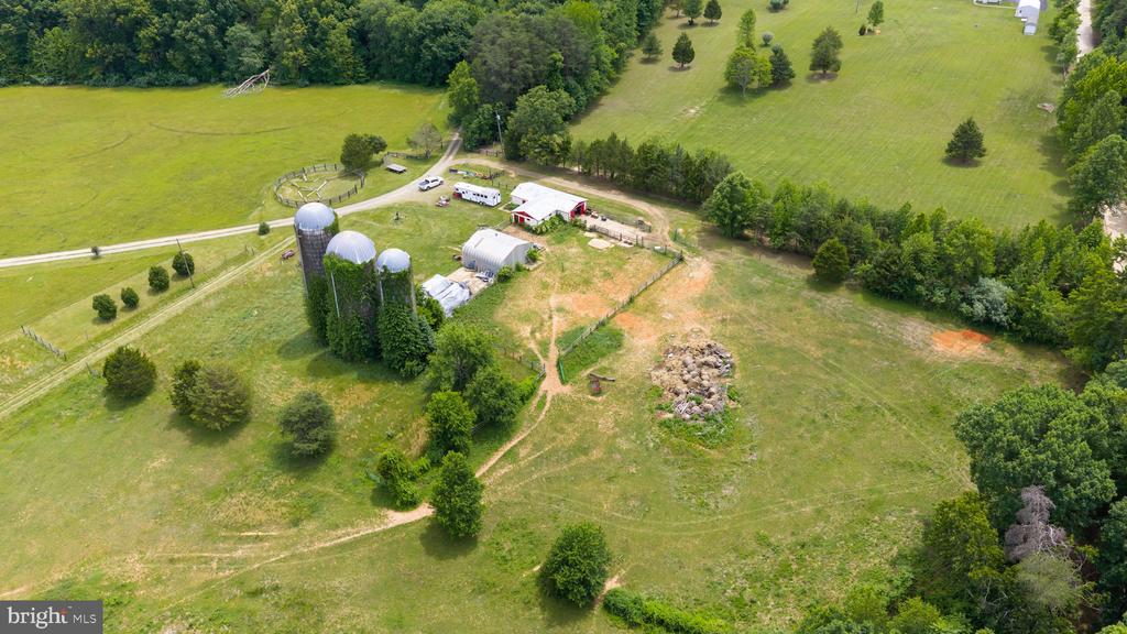 12501 W CATHARPIN RD, SPOTSYLVANIA, Virginia 22551, 4 Bedrooms Bedrooms, ,3 BathroomsBathrooms,Residential,12501 W CATHARPIN RD,VASP2042994 MLS # VASP2042994