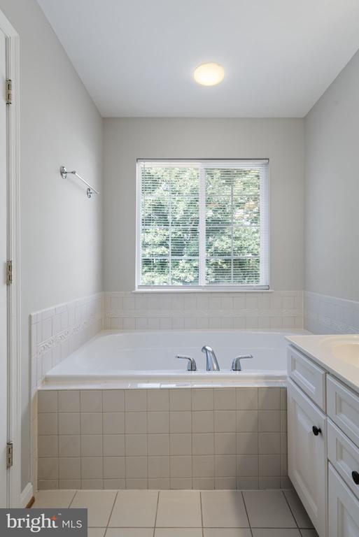 1026 LONGVIEW LN., CULPEPER, Virginia 22701, 3 Bedrooms Bedrooms, ,3 BathroomsBathrooms,Residential,1026 LONGVIEW LN.,VACU2014084 MLS # VACU2014084 1026 LONGVIEW LN., CULPEPER, Virginia 22701, 3 Bedrooms Bedrooms, ,3 BathroomsBathrooms,Residential,1026 LONGVIEW LN.,VACU2014084 MLS # VACU2014084