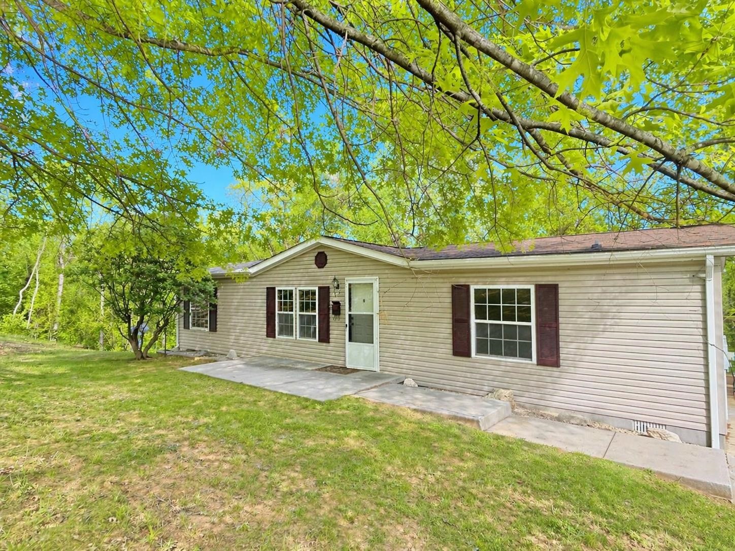 104 BENTWOOD DR, BLUE RIDGE, Virginia 24064, 3 Bedrooms Bedrooms, ,2 BathroomsBathrooms,Residential,104 BENTWOOD DR,674554 MLS # 674554