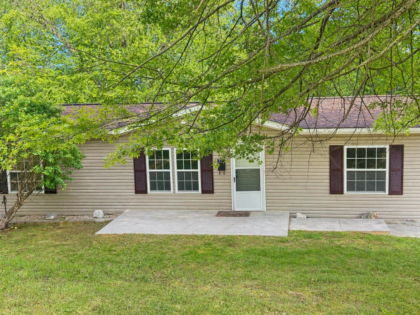 104 BENTWOOD DR, BLUE RIDGE, Virginia 24064, 3 Bedrooms Bedrooms, ,2 BathroomsBathrooms,Residential,104 BENTWOOD DR,674554 MLS # 674554 104 BENTWOOD DR, BLUE RIDGE, Virginia 24064, 3 Bedrooms Bedrooms, ,2 BathroomsBathrooms,Residential,104 BENTWOOD DR,674554 MLS # 674554