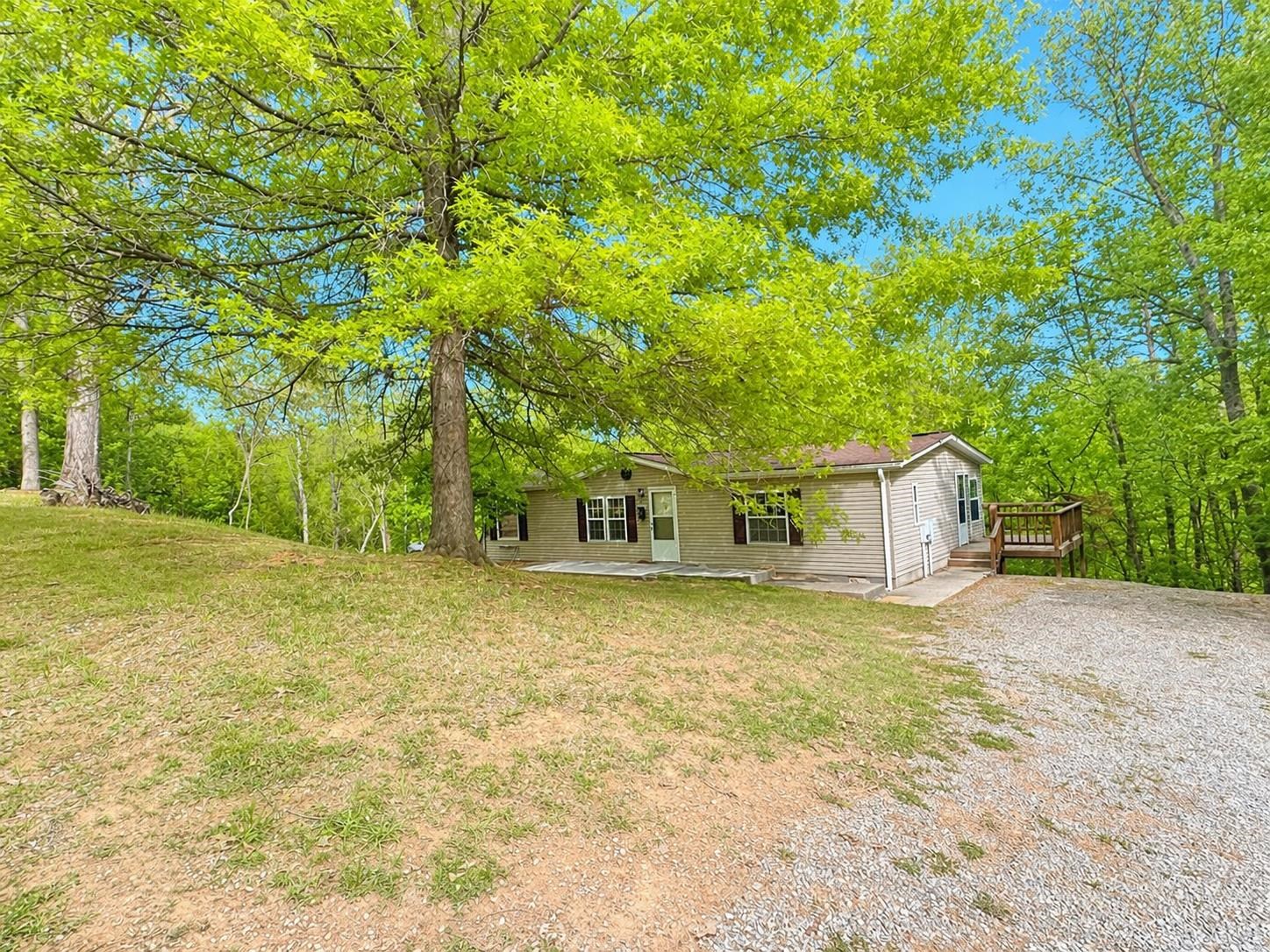 104 BENTWOOD DR, BLUE RIDGE, Virginia 24064, 3 Bedrooms Bedrooms, ,2 BathroomsBathrooms,Residential,104 BENTWOOD DR,674554 MLS # 674554 104 BENTWOOD DR, BLUE RIDGE, Virginia 24064, 3 Bedrooms Bedrooms, ,2 BathroomsBathrooms,Residential,104 BENTWOOD DR,674554 MLS # 674554