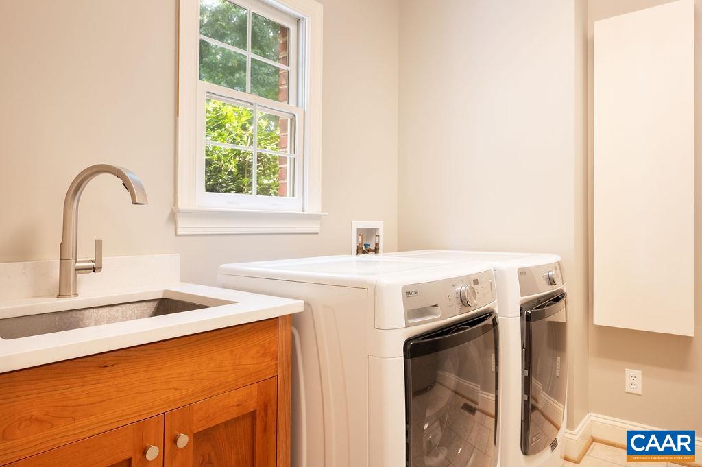2746 OWENSFIELD CT, CHARLOTTESVILLE, Virginia 22901, 4 Bedrooms Bedrooms, ,3 BathroomsBathrooms,Residential,2746 OWENSFIELD CT,678467 MLS # 678467 2746 OWENSFIELD CT, CHARLOTTESVILLE, Virginia 22901, 4 Bedrooms Bedrooms, ,3 BathroomsBathrooms,Residential,2746 OWENSFIELD CT,678467 MLS # 678467