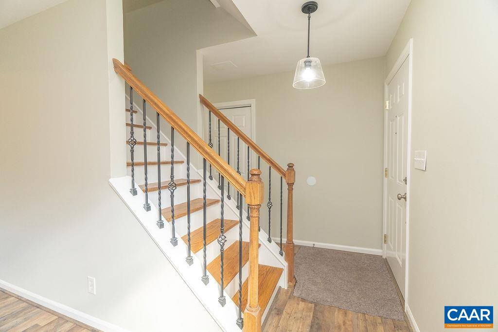 102 DORSET CT, CHARLOTTESVILLE, Virginia 22911, 5 Bedrooms Bedrooms, ,3 BathroomsBathrooms,Residential,102 DORSET CT,678495 MLS # 678495