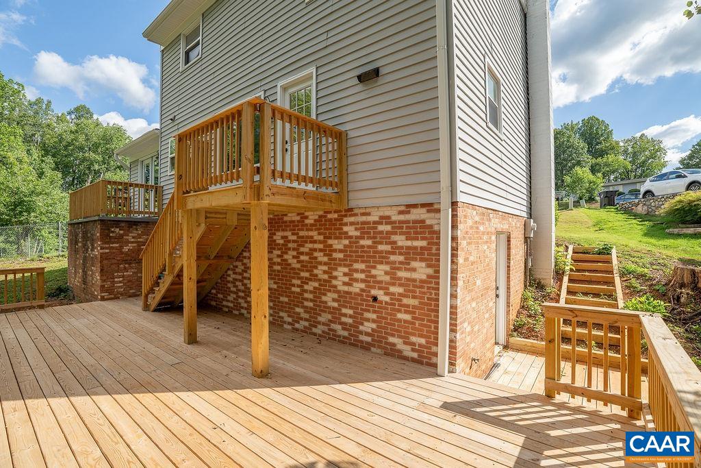 102 DORSET CT, CHARLOTTESVILLE, Virginia 22911, 5 Bedrooms Bedrooms, ,3 BathroomsBathrooms,Residential,102 DORSET CT,678495 MLS # 678495