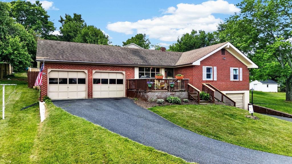 50 MISTY DAWN LN, STAUNTON, Virginia 24401, 3 Bedrooms Bedrooms, ,2 BathroomsBathrooms,Residential,50 MISTY DAWN LN,678497 MLS # 678497 50 MISTY DAWN LN, STAUNTON, Virginia 24401, 3 Bedrooms Bedrooms, ,2 BathroomsBathrooms,Residential,50 MISTY DAWN LN,678497 MLS # 678497