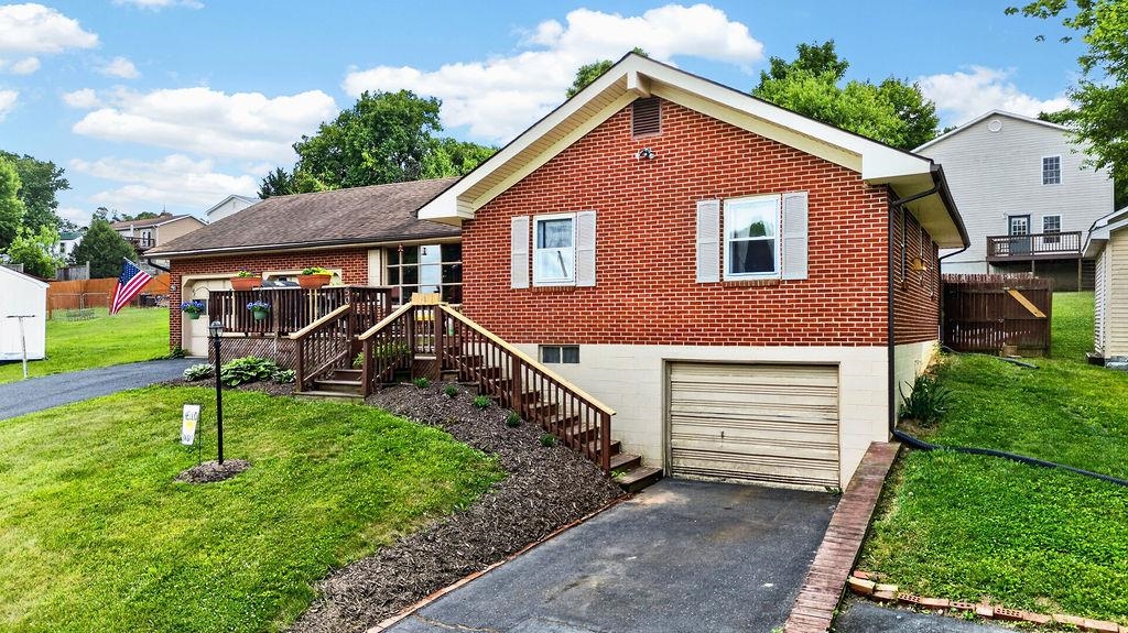 50 MISTY DAWN LN, STAUNTON, Virginia 24401, 3 Bedrooms Bedrooms, ,2 BathroomsBathrooms,Residential,50 MISTY DAWN LN,678497 MLS # 678497 50 MISTY DAWN LN, STAUNTON, Virginia 24401, 3 Bedrooms Bedrooms, ,2 BathroomsBathrooms,Residential,50 MISTY DAWN LN,678497 MLS # 678497