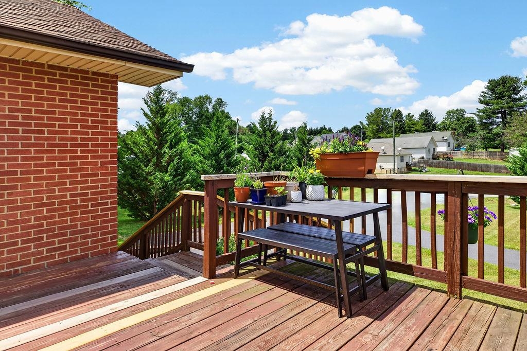 50 MISTY DAWN LN, STAUNTON, Virginia 24401, 3 Bedrooms Bedrooms, ,2 BathroomsBathrooms,Residential,50 MISTY DAWN LN,678497 MLS # 678497 50 MISTY DAWN LN, STAUNTON, Virginia 24401, 3 Bedrooms Bedrooms, ,2 BathroomsBathrooms,Residential,50 MISTY DAWN LN,678497 MLS # 678497