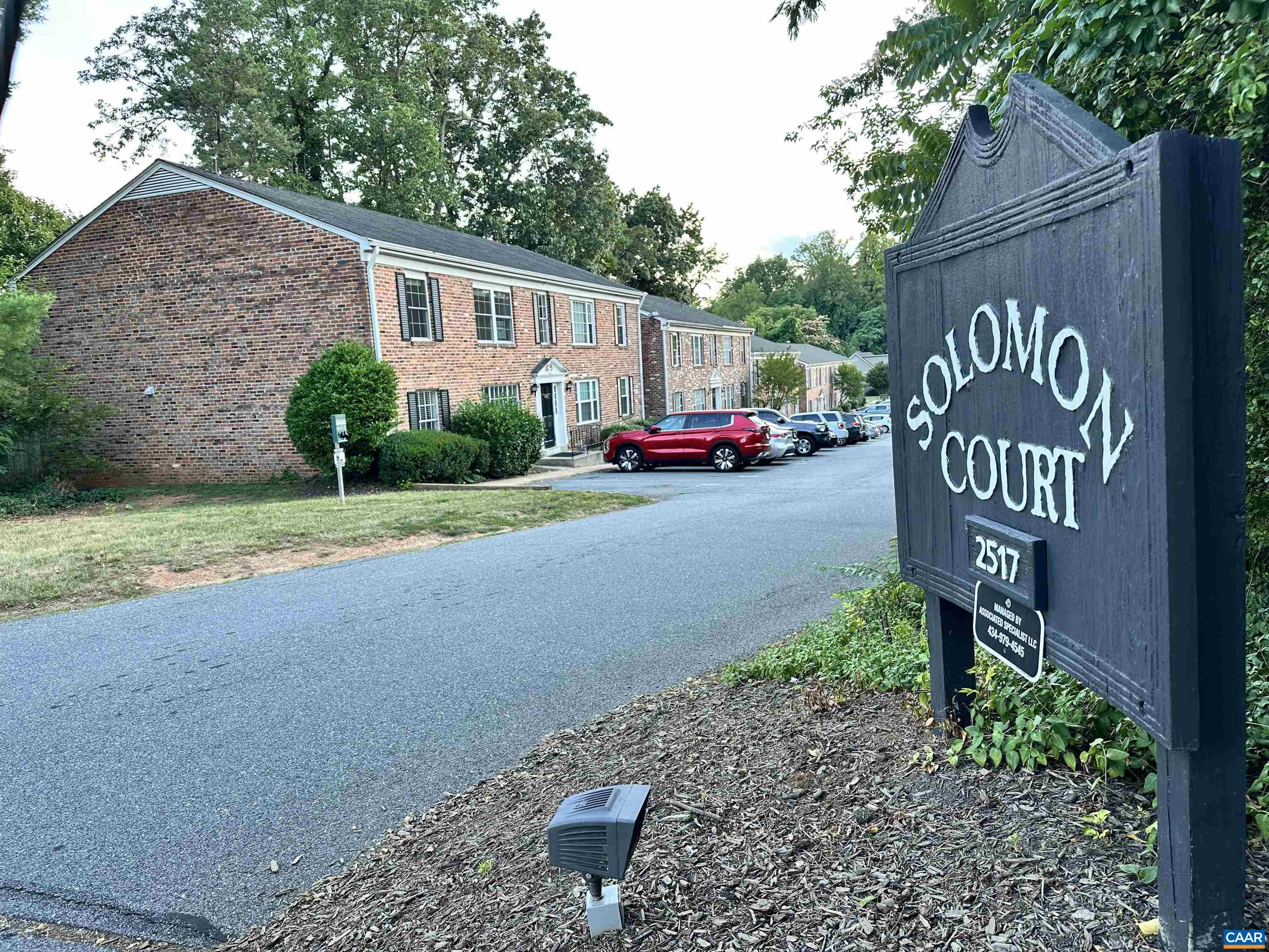 2517 HYDRAULIC RD, CHARLOTTESVILLE, Virginia 22901, 2 Bedrooms Bedrooms, ,1 BathroomBathrooms,Residential,2517 HYDRAULIC RD,678521 MLS # 678521 2517 HYDRAULIC RD, CHARLOTTESVILLE, Virginia 22901, 2 Bedrooms Bedrooms, ,1 BathroomBathrooms,Residential,2517 HYDRAULIC RD,678521 MLS # 678521