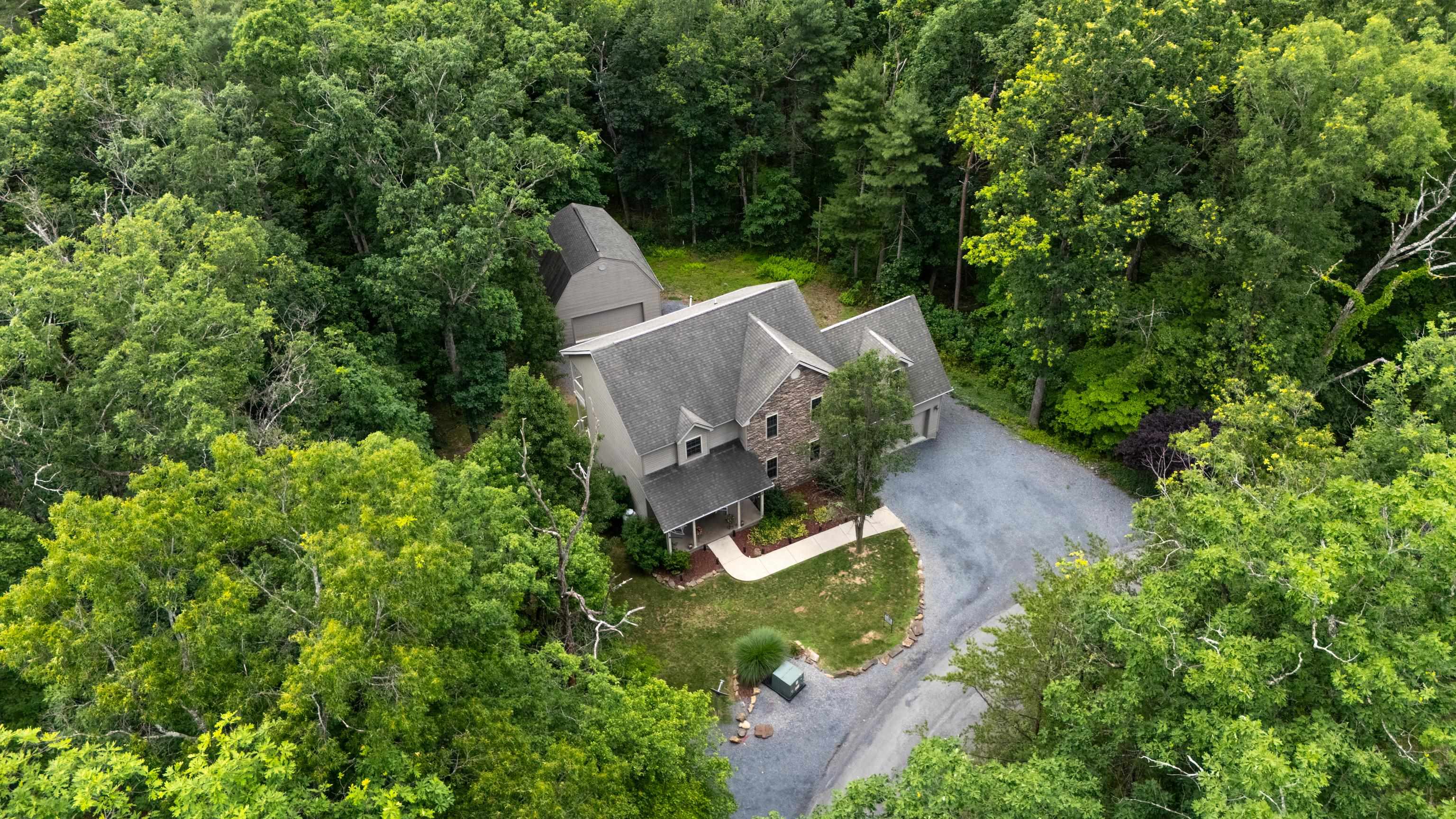 88 PIN OAK LN, MOUNT JACKSON, Virginia 22842, 5 Bedrooms Bedrooms, ,3 BathroomsBathrooms,Residential,88 PIN OAK LN,678522 MLS # 678522 88 PIN OAK LN, MOUNT JACKSON, Virginia 22842, 5 Bedrooms Bedrooms, ,3 BathroomsBathrooms,Residential,88 PIN OAK LN,678522 MLS # 678522