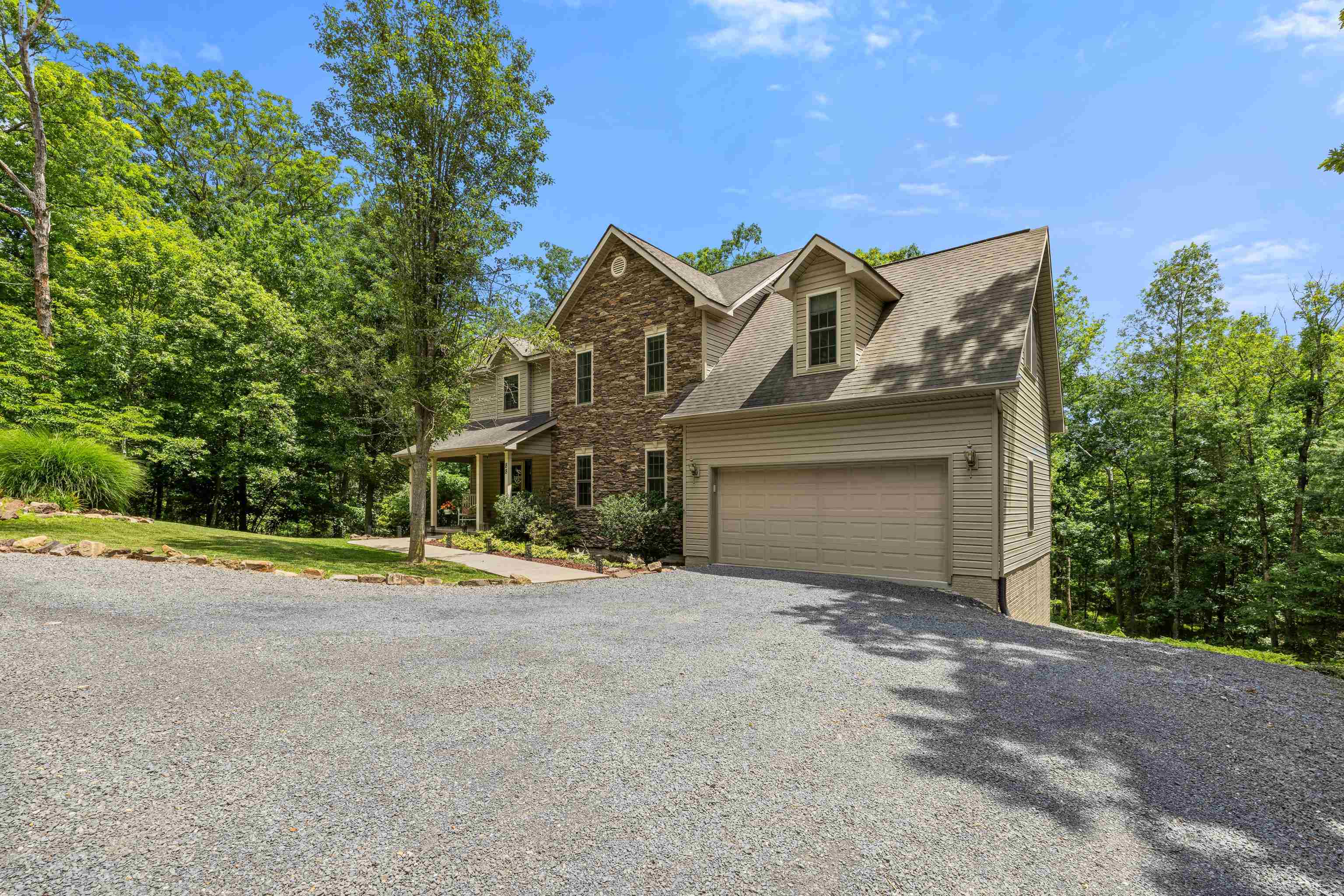88 PIN OAK LN, MOUNT JACKSON, Virginia 22842, 5 Bedrooms Bedrooms, ,3 BathroomsBathrooms,Residential,88 PIN OAK LN,678522 MLS # 678522 88 PIN OAK LN, MOUNT JACKSON, Virginia 22842, 5 Bedrooms Bedrooms, ,3 BathroomsBathrooms,Residential,88 PIN OAK LN,678522 MLS # 678522