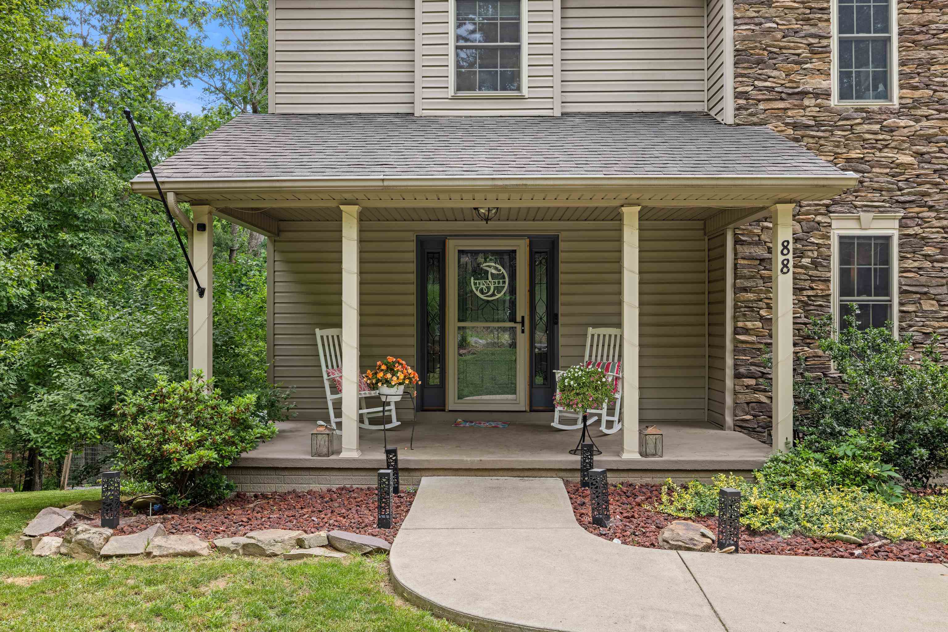 88 PIN OAK LN, MOUNT JACKSON, Virginia 22842, 5 Bedrooms Bedrooms, ,3 BathroomsBathrooms,Residential,88 PIN OAK LN,678522 MLS # 678522 88 PIN OAK LN, MOUNT JACKSON, Virginia 22842, 5 Bedrooms Bedrooms, ,3 BathroomsBathrooms,Residential,88 PIN OAK LN,678522 MLS # 678522