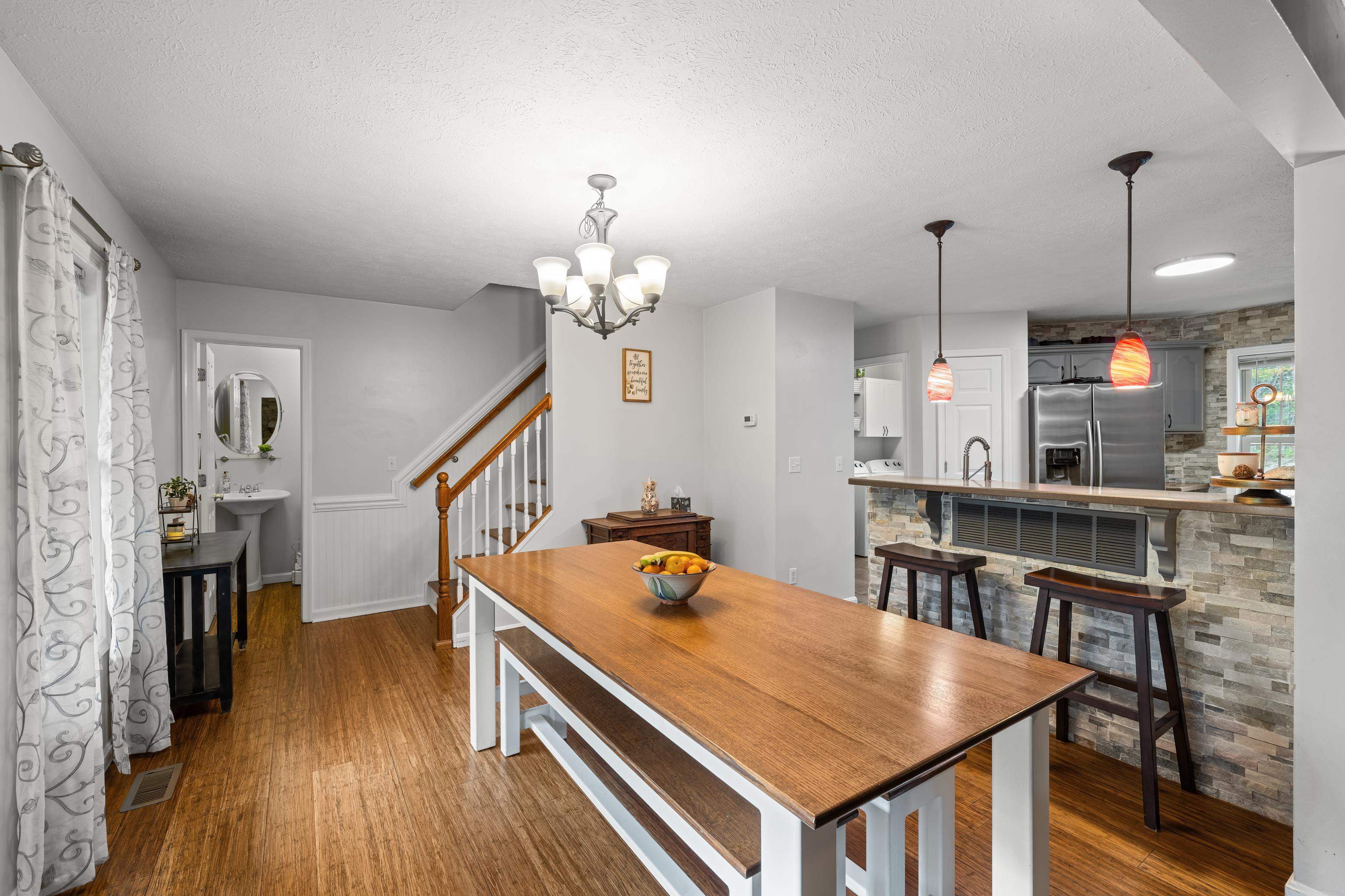 88 PIN OAK LN, MOUNT JACKSON, Virginia 22842, 5 Bedrooms Bedrooms, ,3 BathroomsBathrooms,Residential,88 PIN OAK LN,678522 MLS # 678522 88 PIN OAK LN, MOUNT JACKSON, Virginia 22842, 5 Bedrooms Bedrooms, ,3 BathroomsBathrooms,Residential,88 PIN OAK LN,678522 MLS # 678522