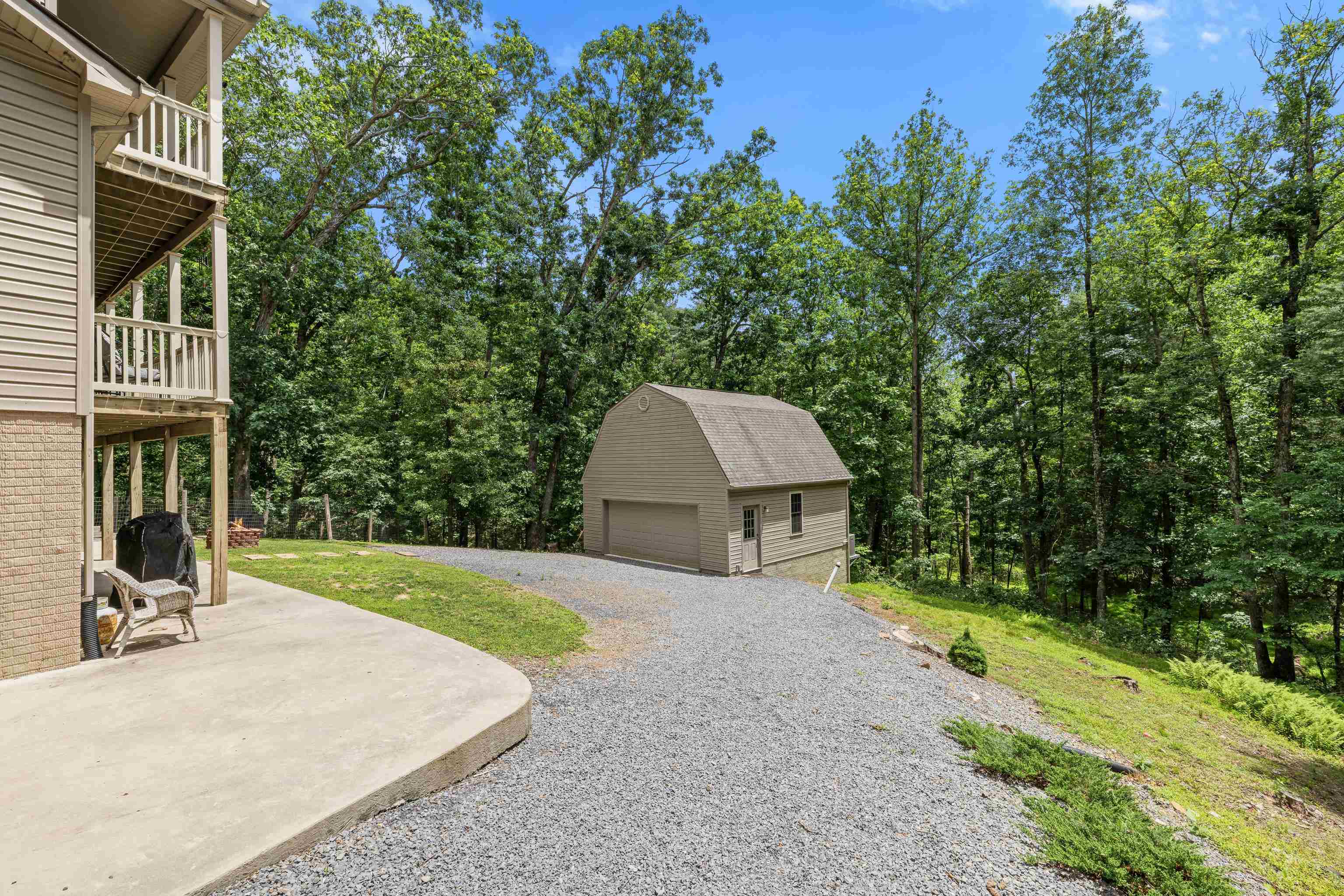 88 PIN OAK LN, MOUNT JACKSON, Virginia 22842, 5 Bedrooms Bedrooms, ,3 BathroomsBathrooms,Residential,88 PIN OAK LN,678522 MLS # 678522 88 PIN OAK LN, MOUNT JACKSON, Virginia 22842, 5 Bedrooms Bedrooms, ,3 BathroomsBathrooms,Residential,88 PIN OAK LN,678522 MLS # 678522