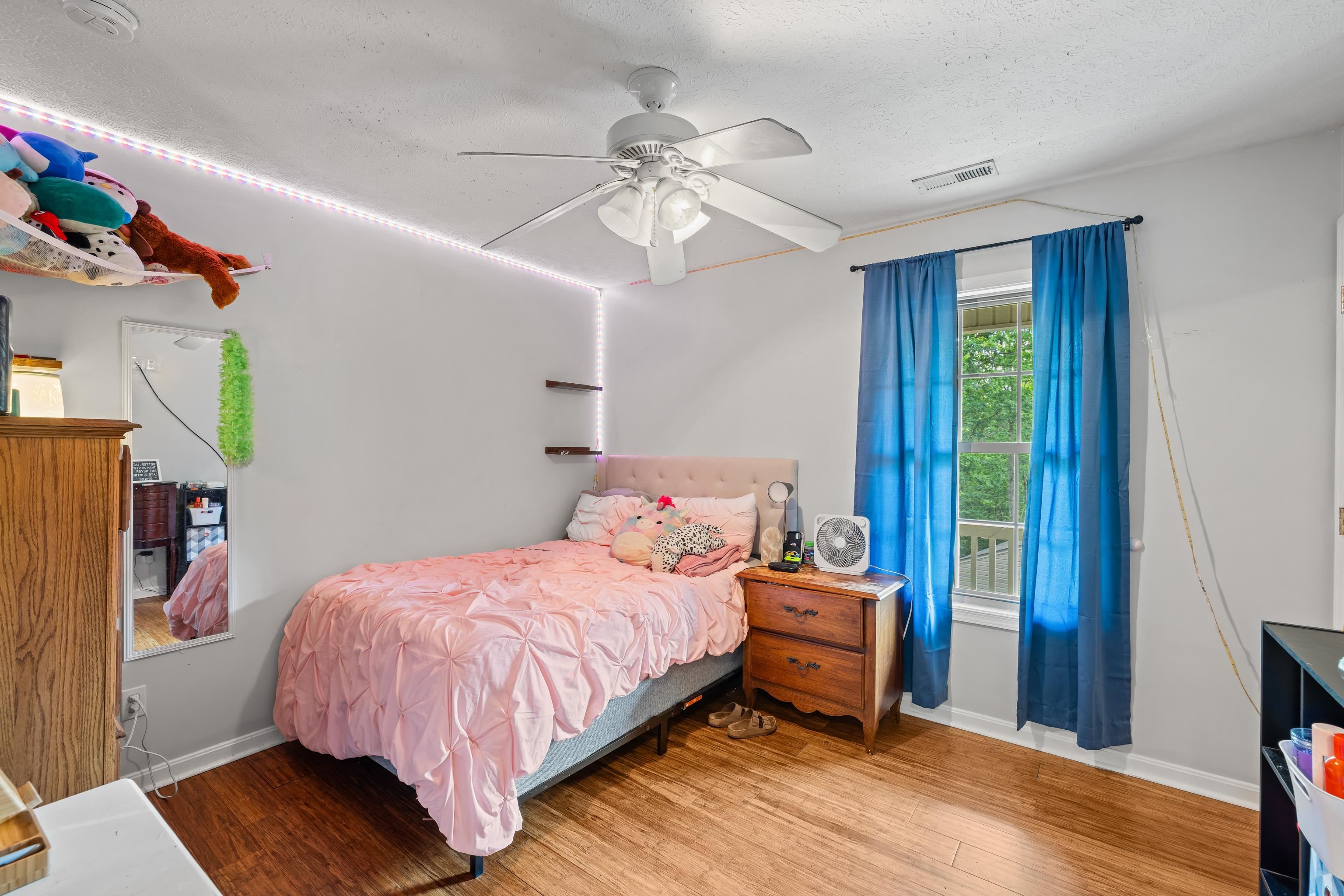 88 PIN OAK LN, MOUNT JACKSON, Virginia 22842, 5 Bedrooms Bedrooms, ,3 BathroomsBathrooms,Residential,88 PIN OAK LN,678522 MLS # 678522 88 PIN OAK LN, MOUNT JACKSON, Virginia 22842, 5 Bedrooms Bedrooms, ,3 BathroomsBathrooms,Residential,88 PIN OAK LN,678522 MLS # 678522