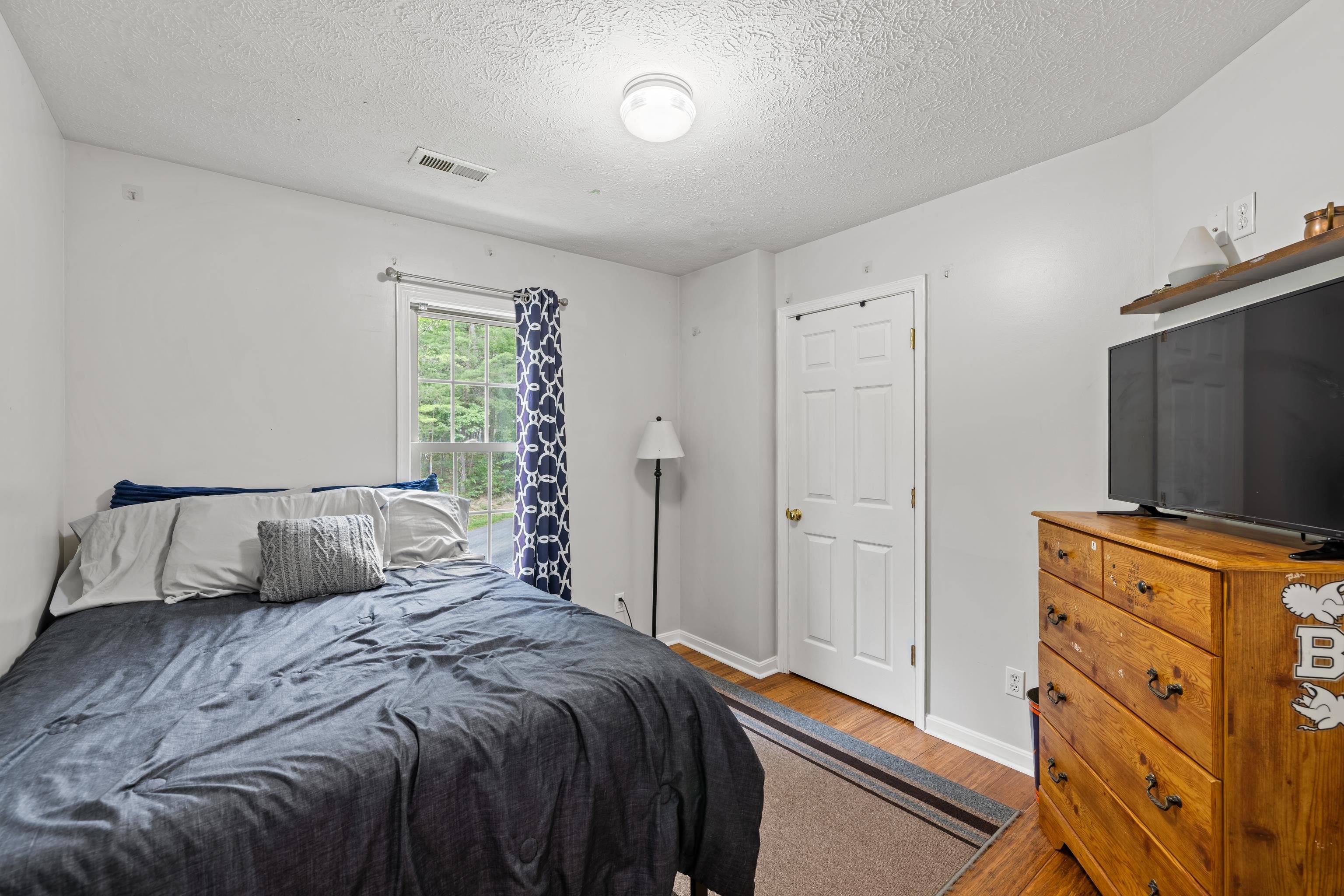 88 PIN OAK LN, MOUNT JACKSON, Virginia 22842, 5 Bedrooms Bedrooms, ,3 BathroomsBathrooms,Residential,88 PIN OAK LN,678522 MLS # 678522 88 PIN OAK LN, MOUNT JACKSON, Virginia 22842, 5 Bedrooms Bedrooms, ,3 BathroomsBathrooms,Residential,88 PIN OAK LN,678522 MLS # 678522