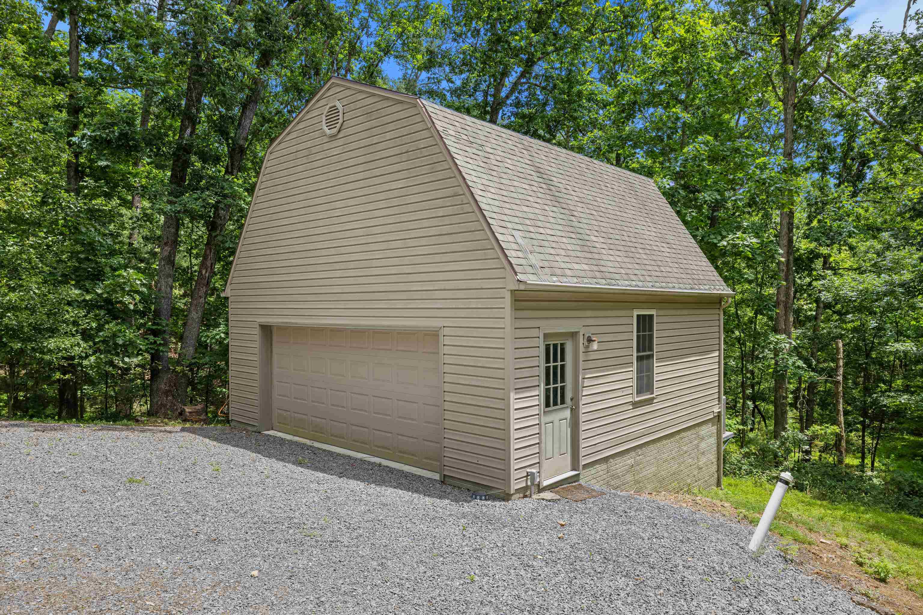 88 PIN OAK LN, MOUNT JACKSON, Virginia 22842, 5 Bedrooms Bedrooms, ,3 BathroomsBathrooms,Residential,88 PIN OAK LN,678522 MLS # 678522 88 PIN OAK LN, MOUNT JACKSON, Virginia 22842, 5 Bedrooms Bedrooms, ,3 BathroomsBathrooms,Residential,88 PIN OAK LN,678522 MLS # 678522