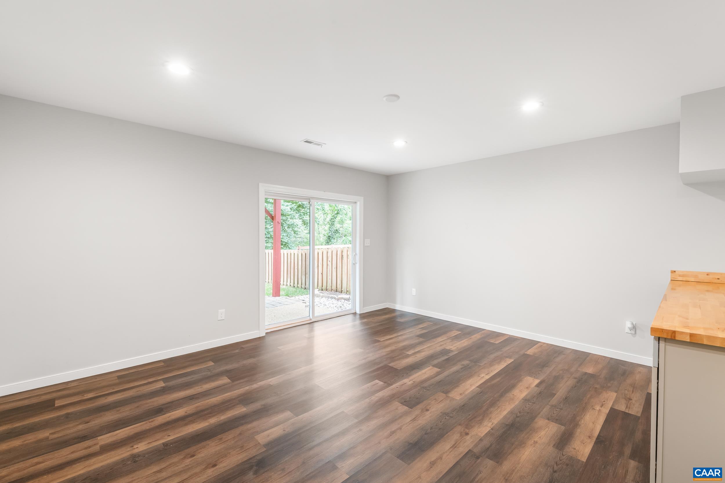 257 HUNTLEY AVE, CHARLOTTESVILLE, Virginia 22903, 3 Bedrooms Bedrooms, ,3 BathroomsBathrooms,Residential,257 HUNTLEY AVE,678528 MLS # 678528 257 HUNTLEY AVE, CHARLOTTESVILLE, Virginia 22903, 3 Bedrooms Bedrooms, ,3 BathroomsBathrooms,Residential,257 HUNTLEY AVE,678528 MLS # 678528
