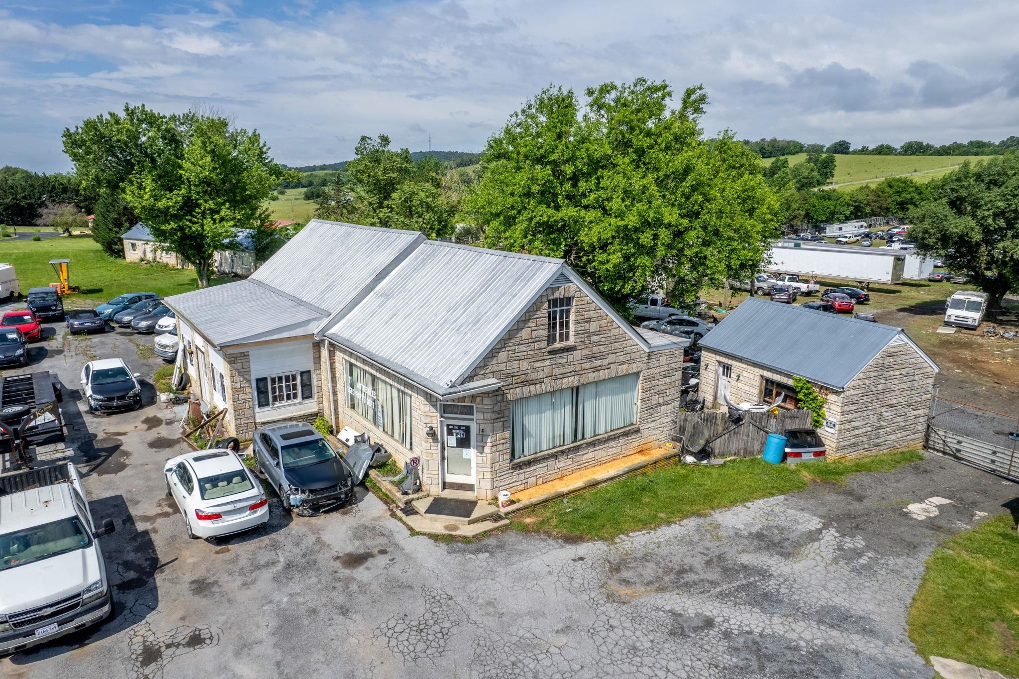 16209 NORTH VALLEY PIKE, NEW MARKET, Virginia 22844, ,Commercial,16209 NORTH VALLEY PIKE,678540 MLS # 678540 16209 NORTH VALLEY PIKE, NEW MARKET, Virginia 22844, ,Commercial,16209 NORTH VALLEY PIKE,678540 MLS # 678540