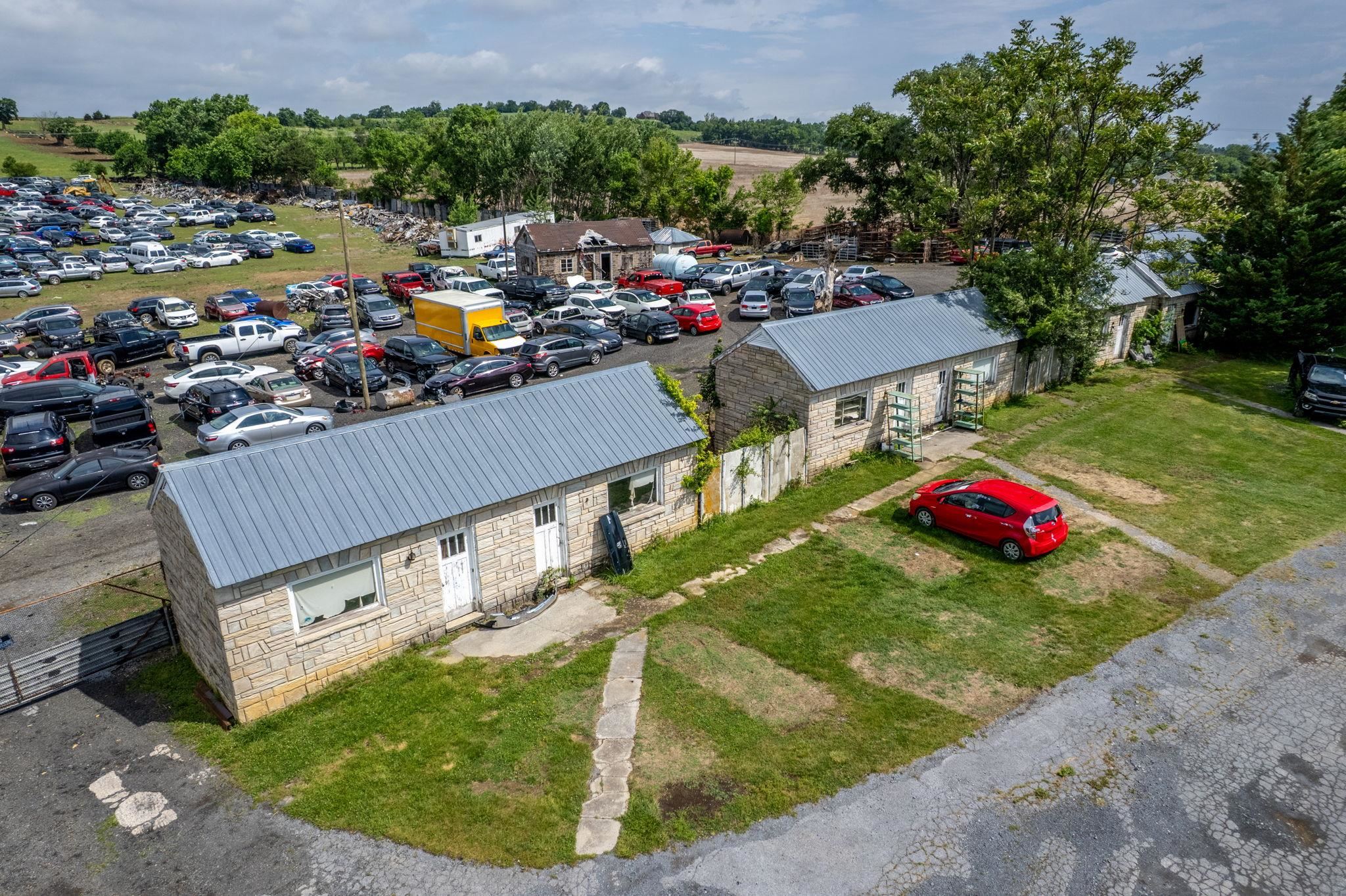 16209 NORTH VALLEY PIKE, NEW MARKET, Virginia 22844, ,Commercial,16209 NORTH VALLEY PIKE,678540 MLS # 678540 16209 NORTH VALLEY PIKE, NEW MARKET, Virginia 22844, ,Commercial,16209 NORTH VALLEY PIKE,678540 MLS # 678540