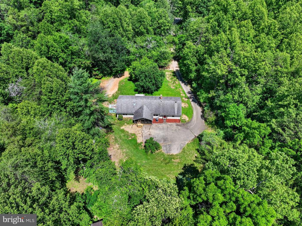 1308 KRISTIN LN, AMISSVILLE, Virginia 20106, 3 Bedrooms Bedrooms, ,2 BathroomsBathrooms,Residential,1308 KRISTIN LN,VACU2013526 MLS # VACU2013526