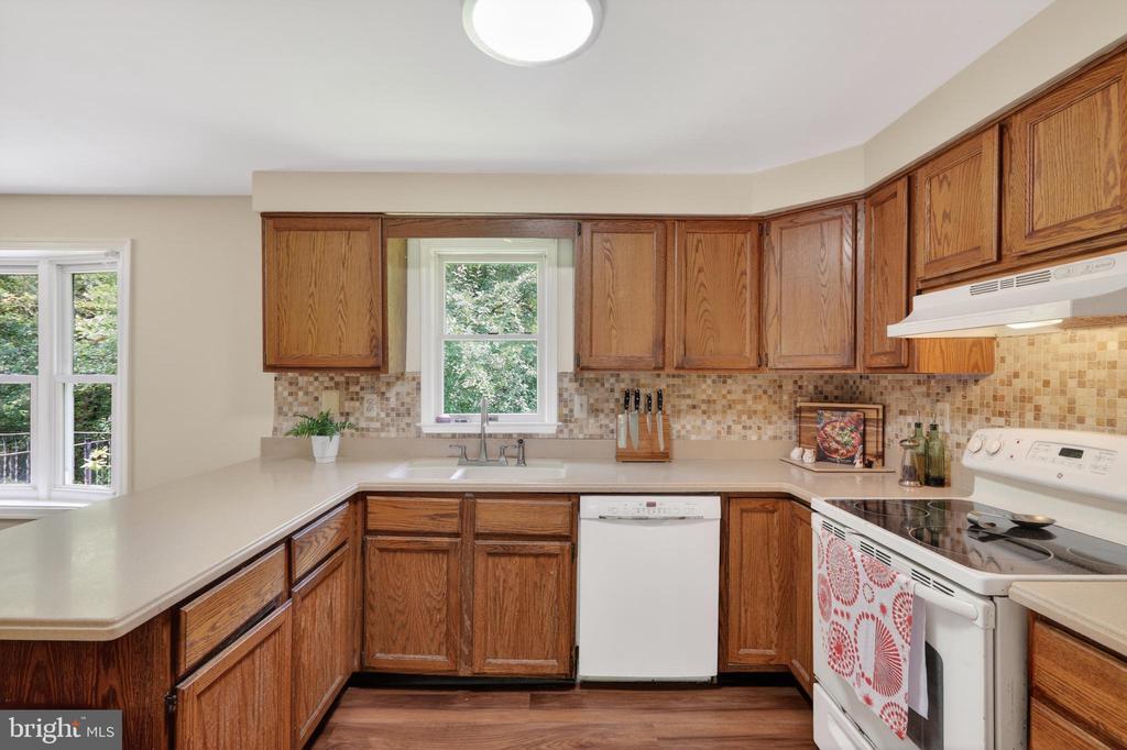 1308 KRISTIN LN, AMISSVILLE, Virginia 20106, 3 Bedrooms Bedrooms, ,2 BathroomsBathrooms,Residential,1308 KRISTIN LN,VACU2013526 MLS # VACU2013526