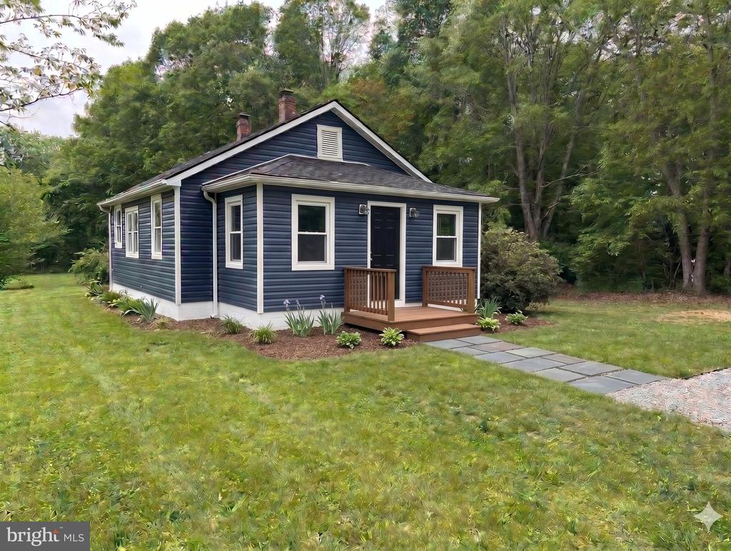 3824 LEE HILL SCHOOL DR, FREDERICKSBURG, Virginia 22408, 2 Bedrooms Bedrooms, ,1 BathroomBathrooms,Residential,3824 LEE HILL SCHOOL DR,VASP2042620 MLS # VASP2042620