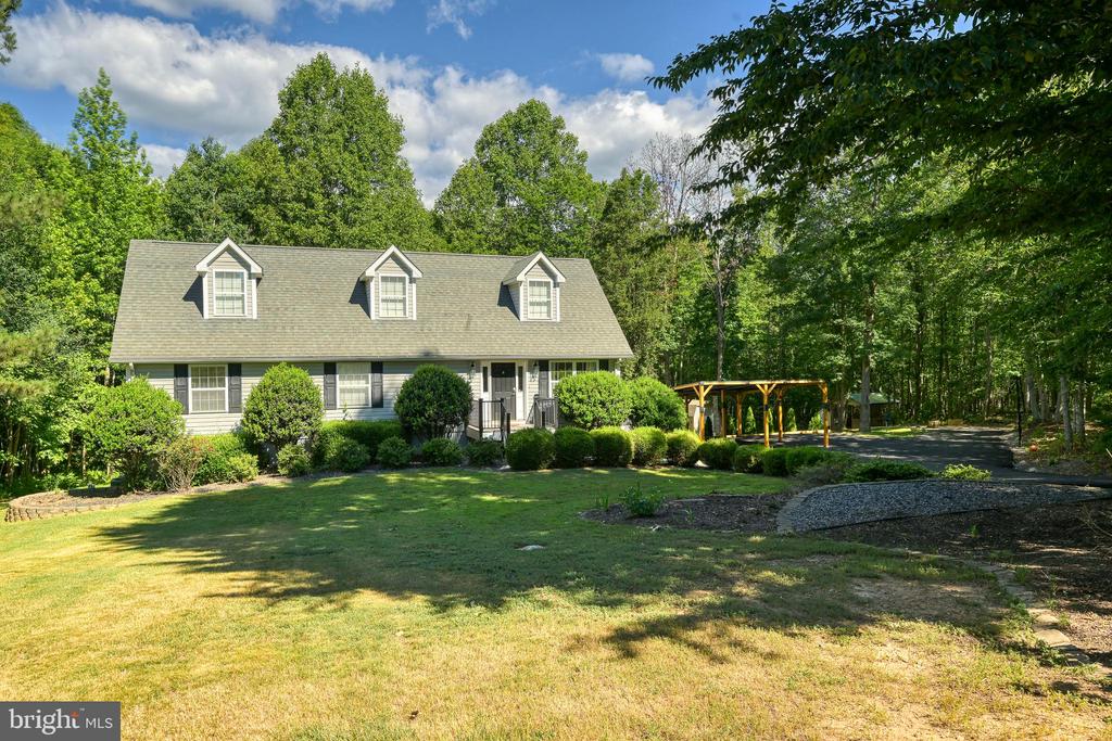 197 SHANNON GLEN CT, LOUISA, Virginia 23093, 5 Bedrooms Bedrooms, ,3 BathroomsBathrooms,Residential,197 SHANNON GLEN CT,VALA2010046 MLS # VALA2010046