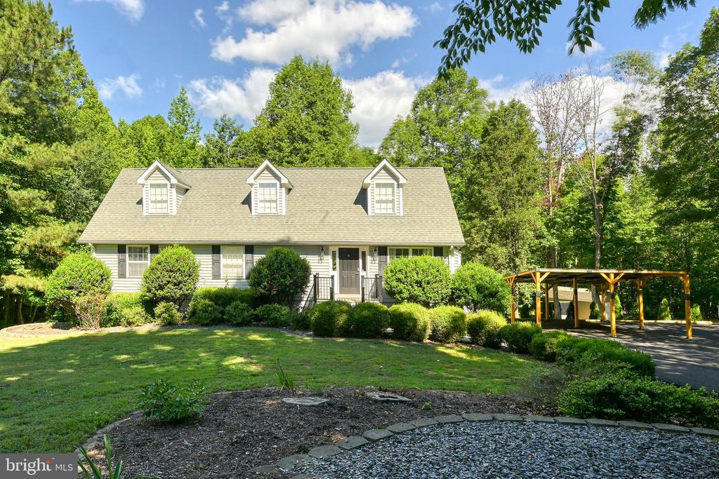 197 SHANNON GLEN CT, LOUISA, Virginia 23093, 5 Bedrooms Bedrooms, ,3 BathroomsBathrooms,Residential,197 SHANNON GLEN CT,VALA2010046 MLS # VALA2010046