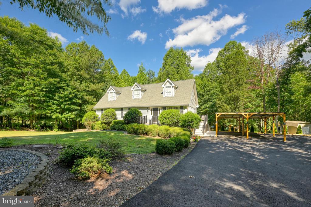 197 SHANNON GLEN CT, LOUISA, Virginia 23093, 5 Bedrooms Bedrooms, ,3 BathroomsBathrooms,Residential,197 SHANNON GLEN CT,VALA2010046 MLS # VALA2010046
