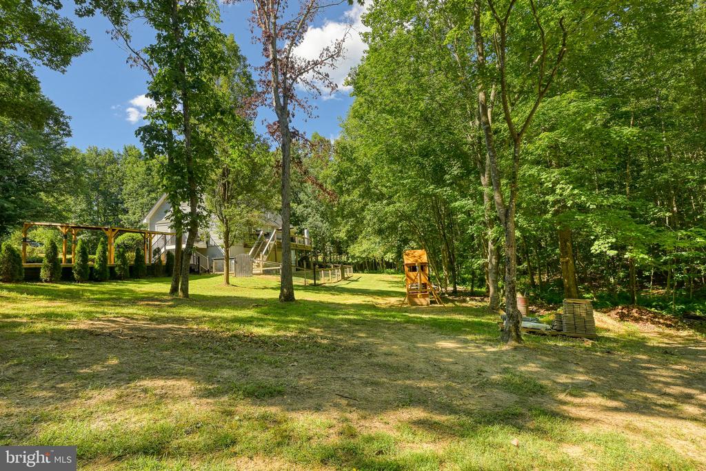 197 SHANNON GLEN CT, LOUISA, Virginia 23093, 5 Bedrooms Bedrooms, ,3 BathroomsBathrooms,Residential,197 SHANNON GLEN CT,VALA2010046 MLS # VALA2010046